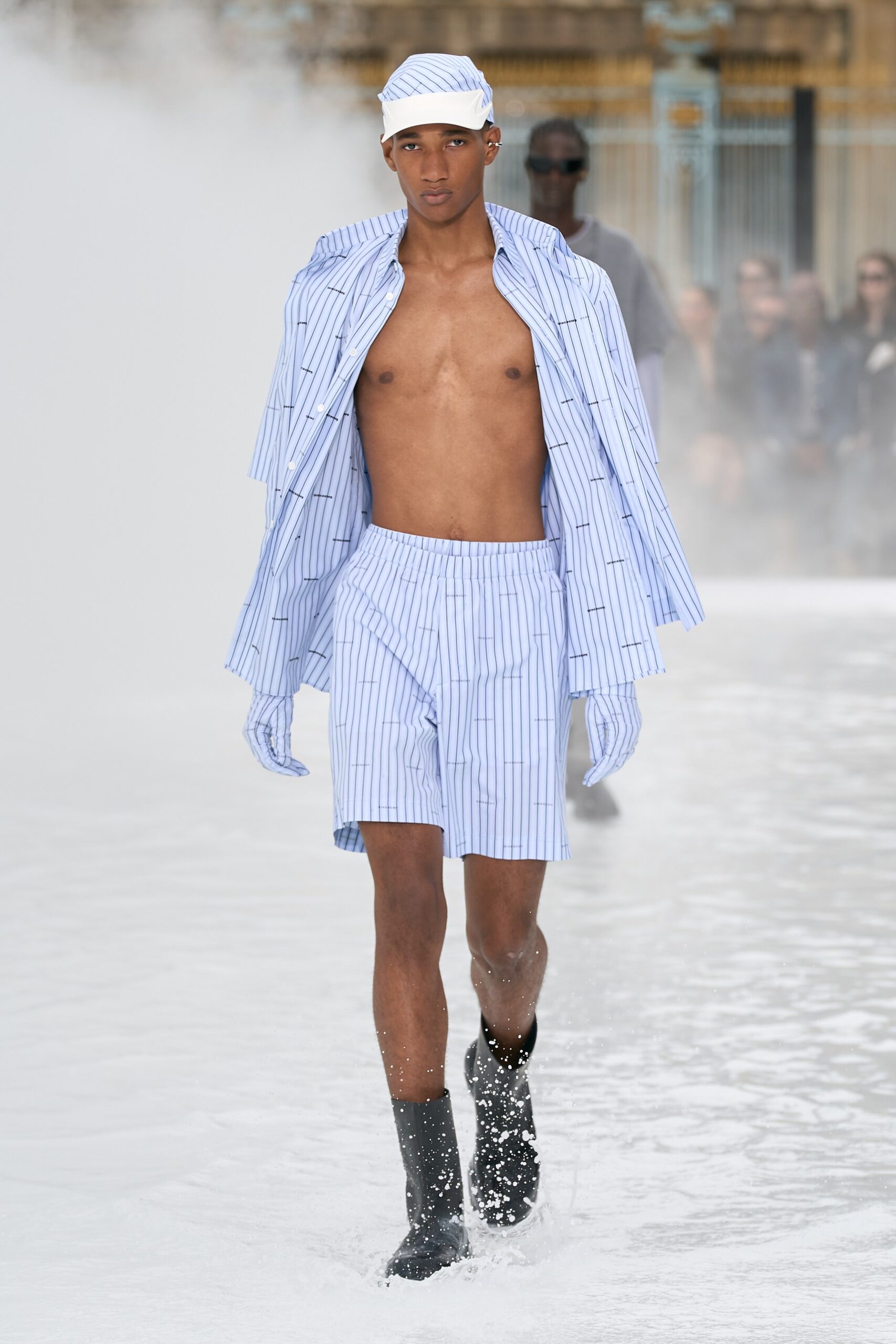 Givenchy S/S 23 Menswear Look 38