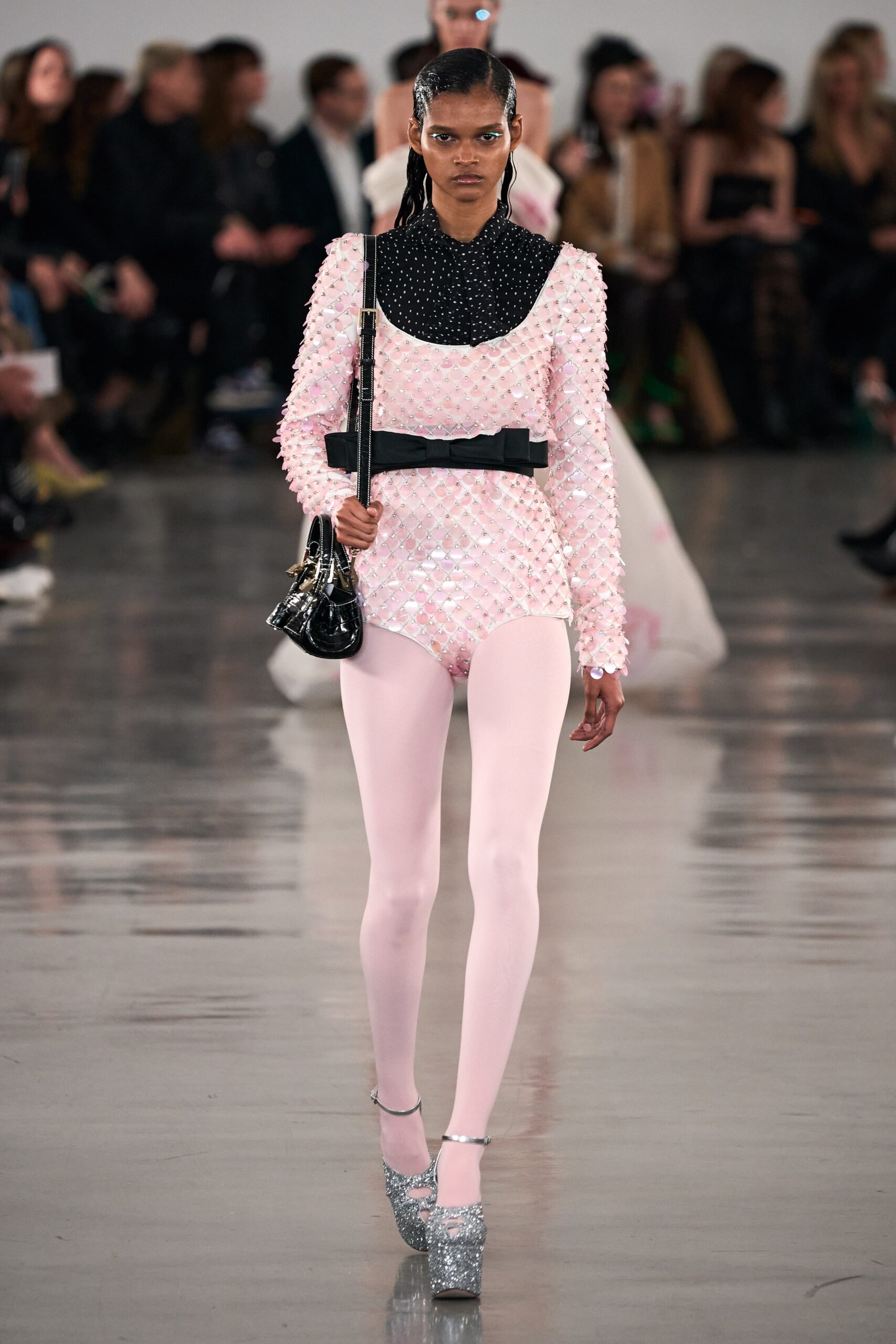 Giambattista Valli F/W 22 Look 39