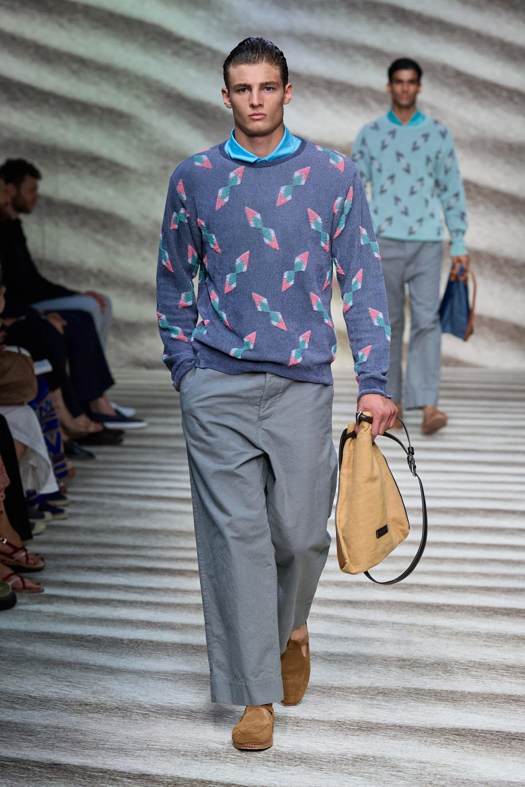 Giorgio Armani S/S 23 Menswear Look 39