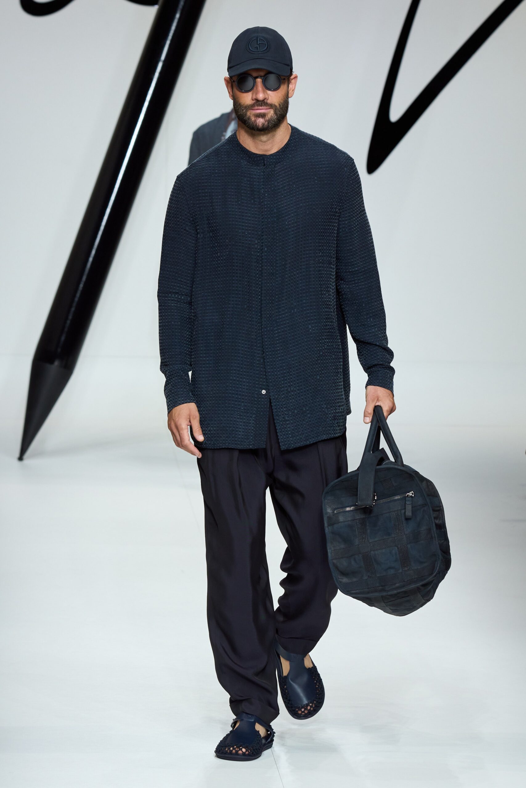 Giorgio Armani S/S 24 Menswear Look 39