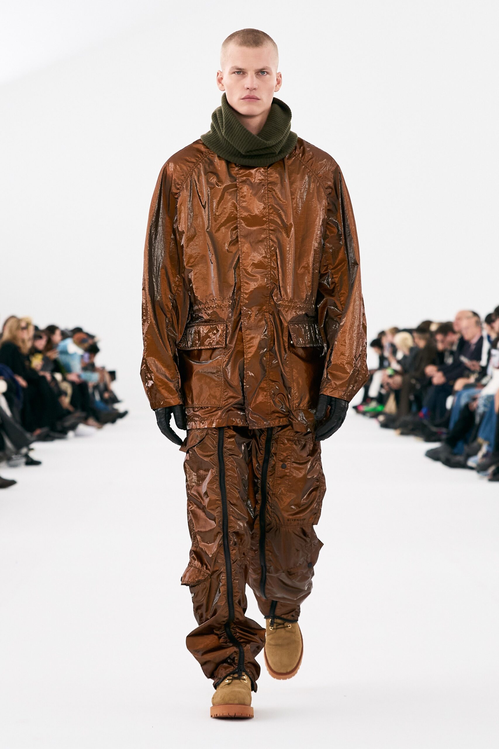 Givenchy F/W 23 Menswear Look 39