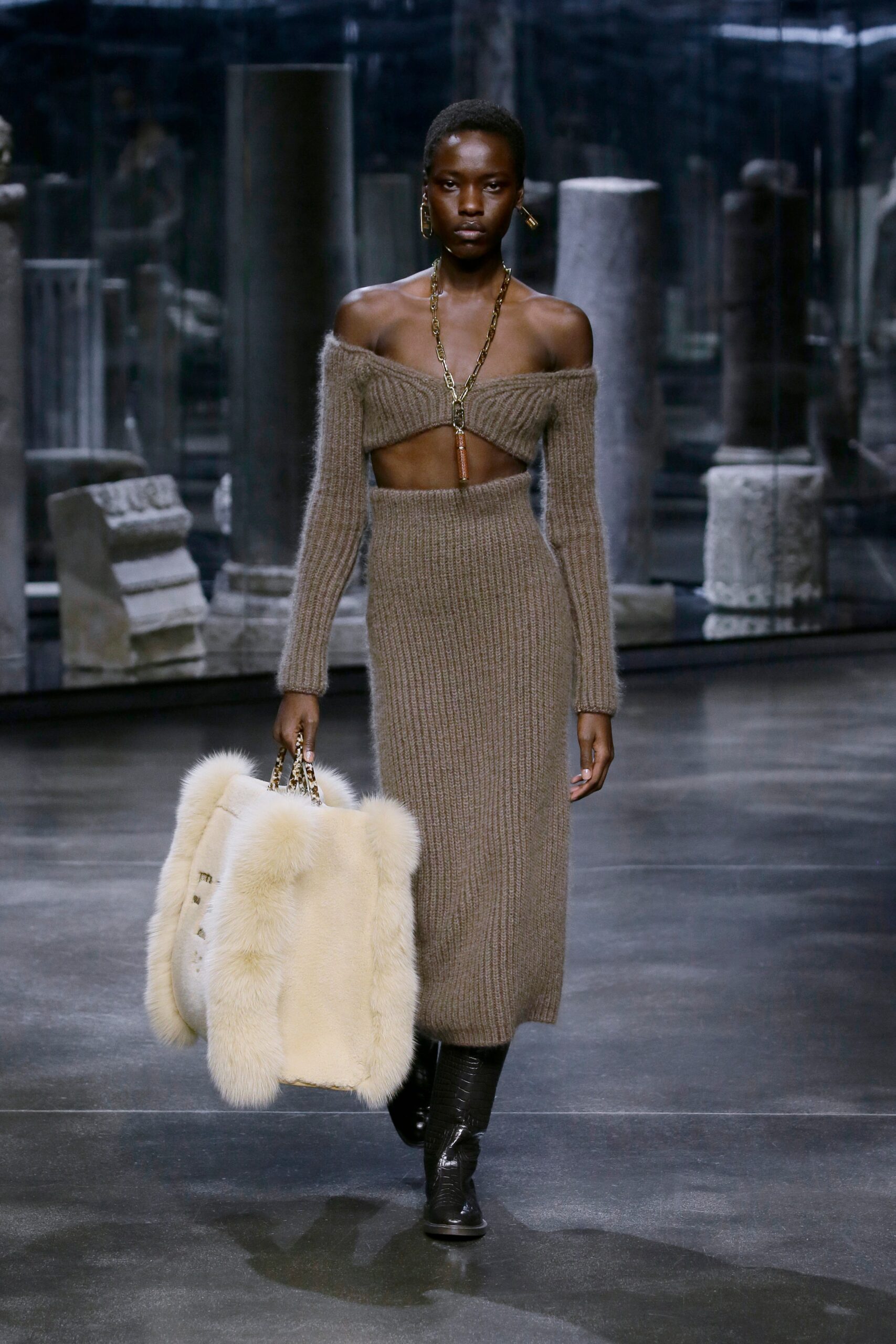Fendi F/W 21 Look 40