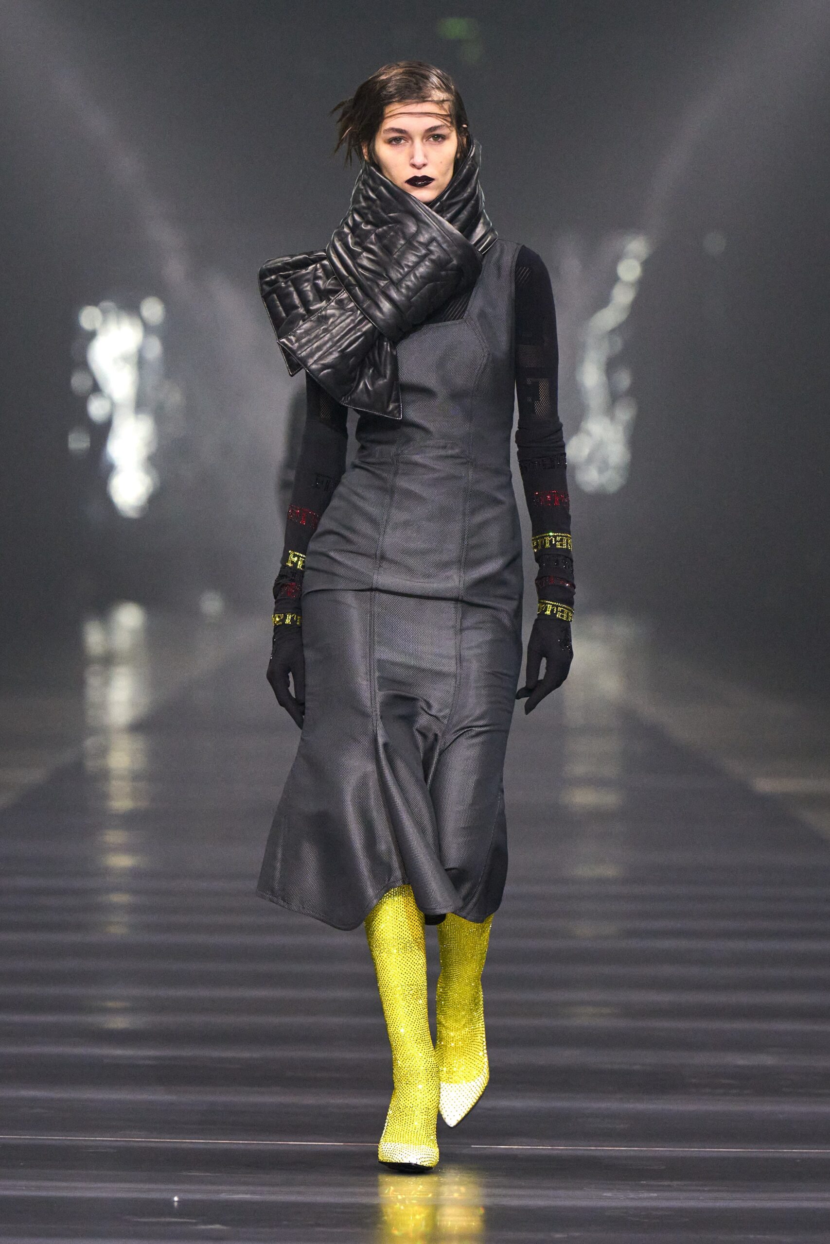 Ferrari F/W 22 Look 40