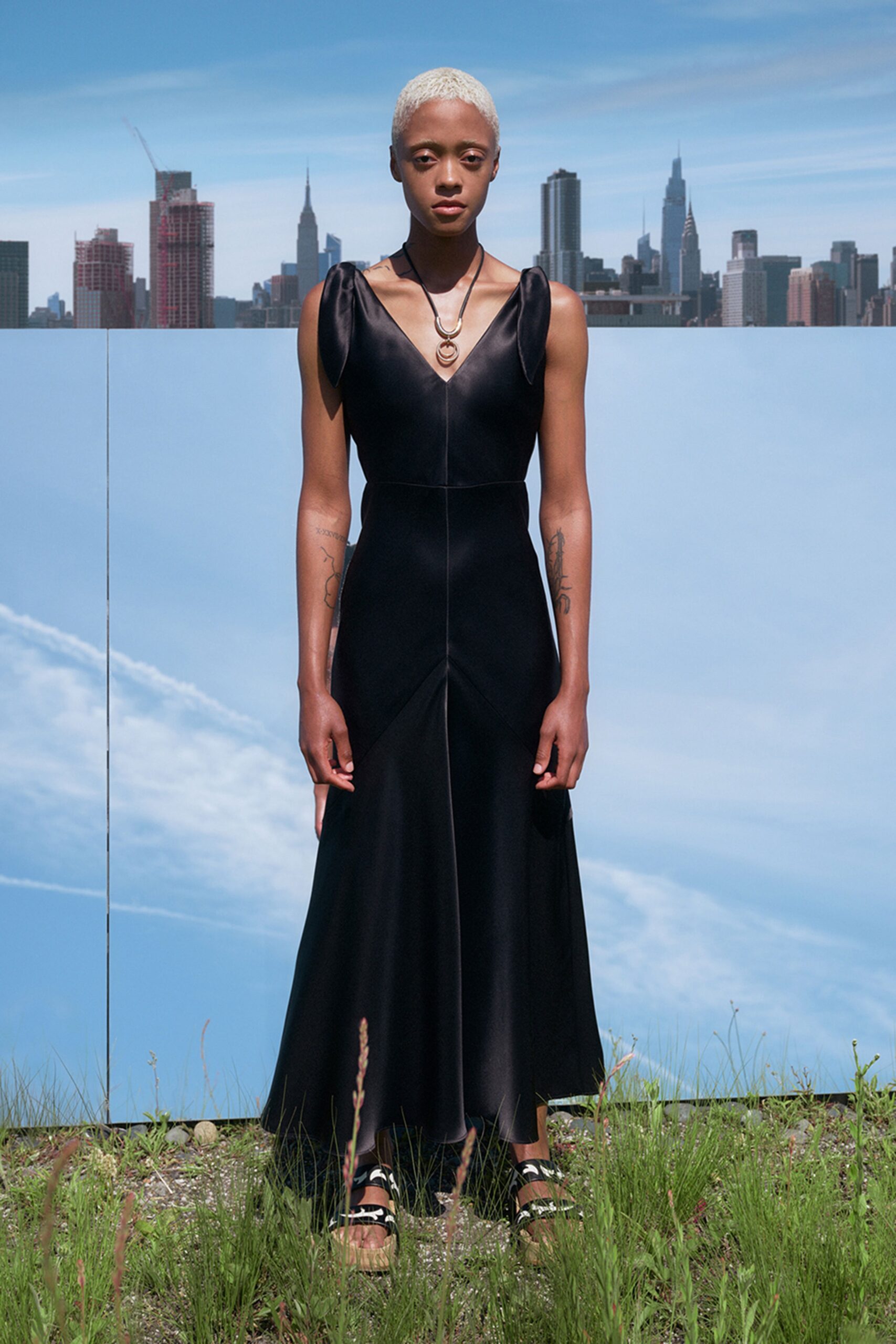 Gabriela Hearst Resort 23 Look 30