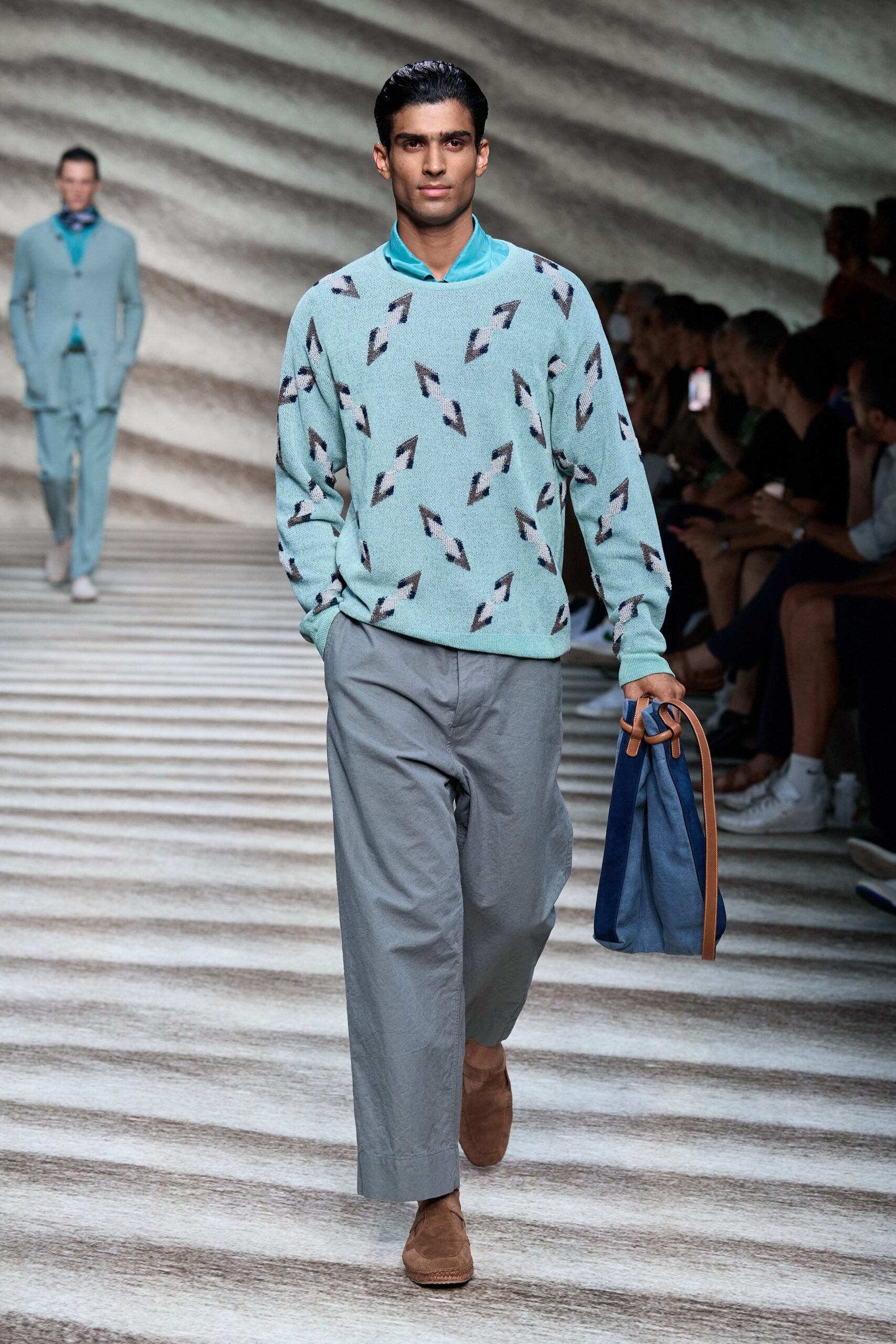Giorgio Armani S/S 23 Menswear Look 40
