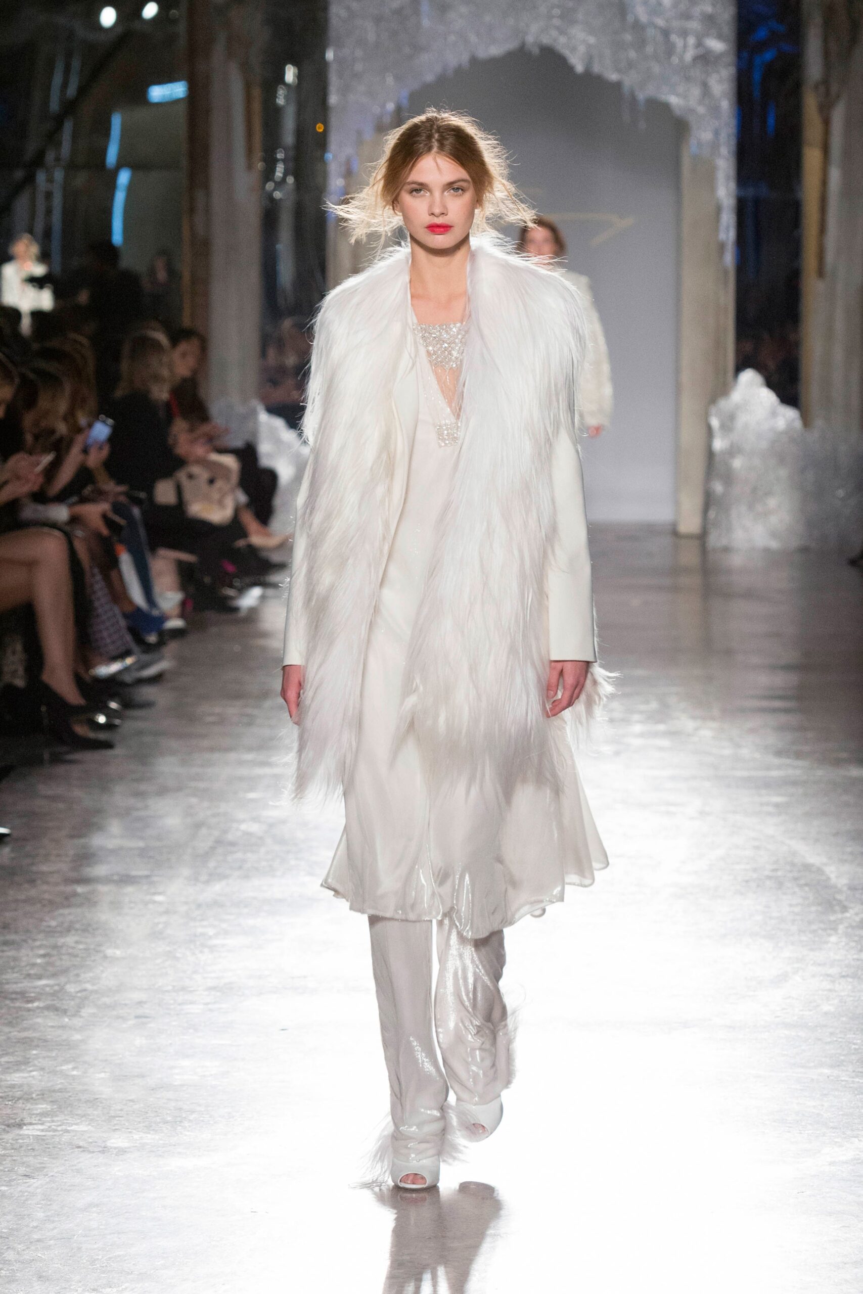 Genny F/W 19 Look 42