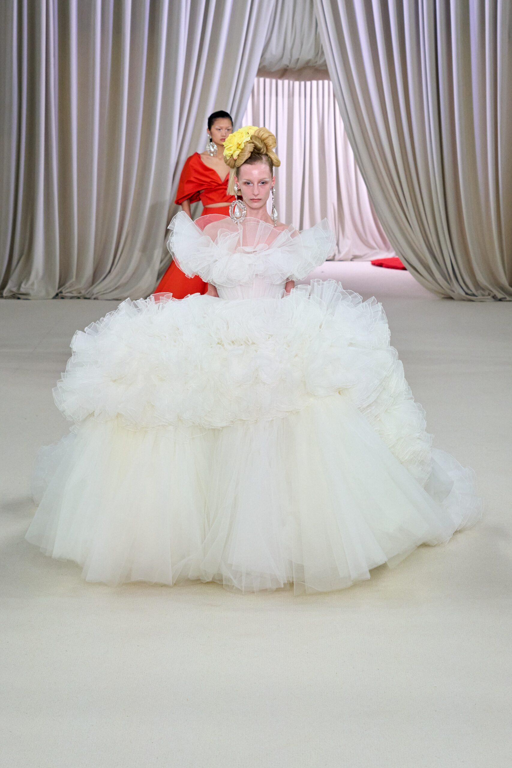Giambattista Valli S/S 23 Couture Look 42