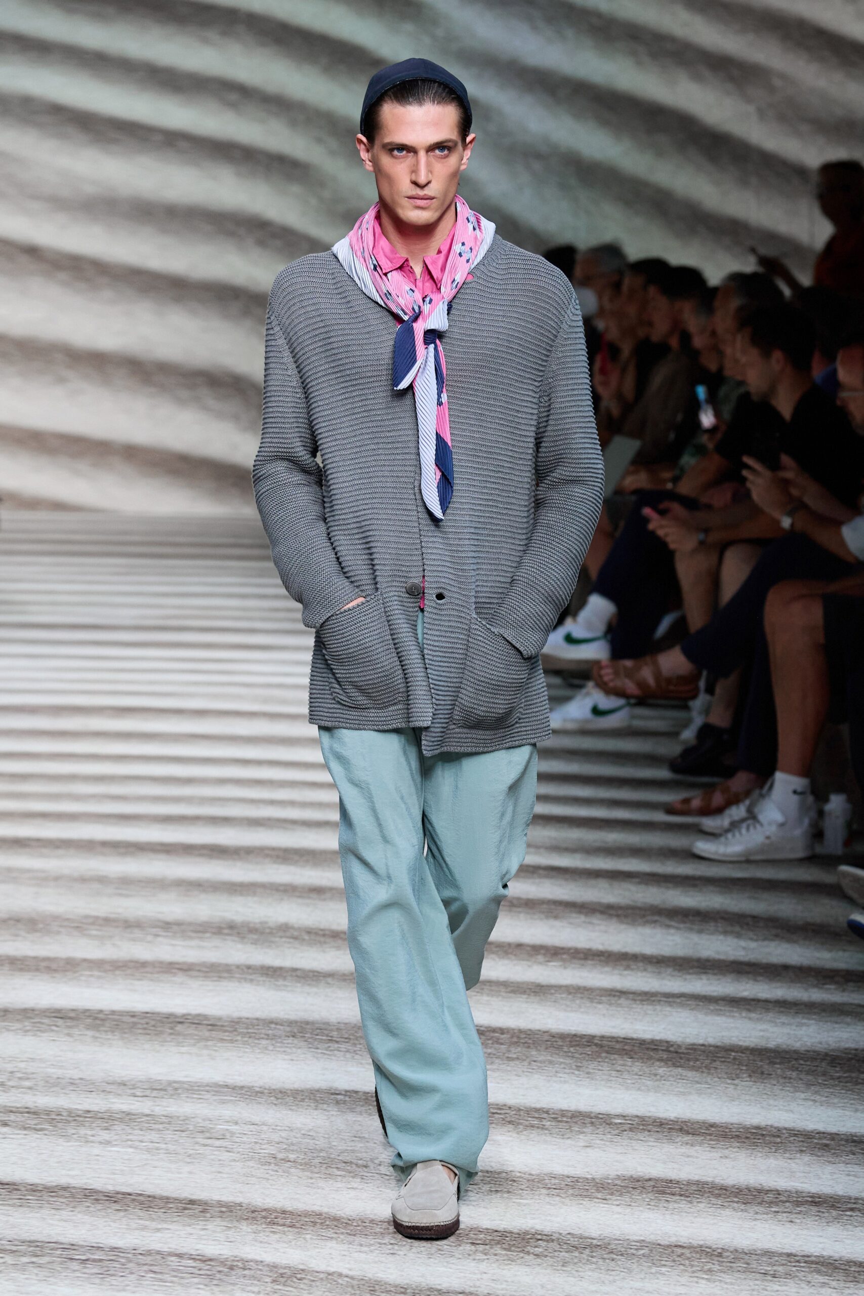 Giorgio Armani S/S 23 Menswear Look 42