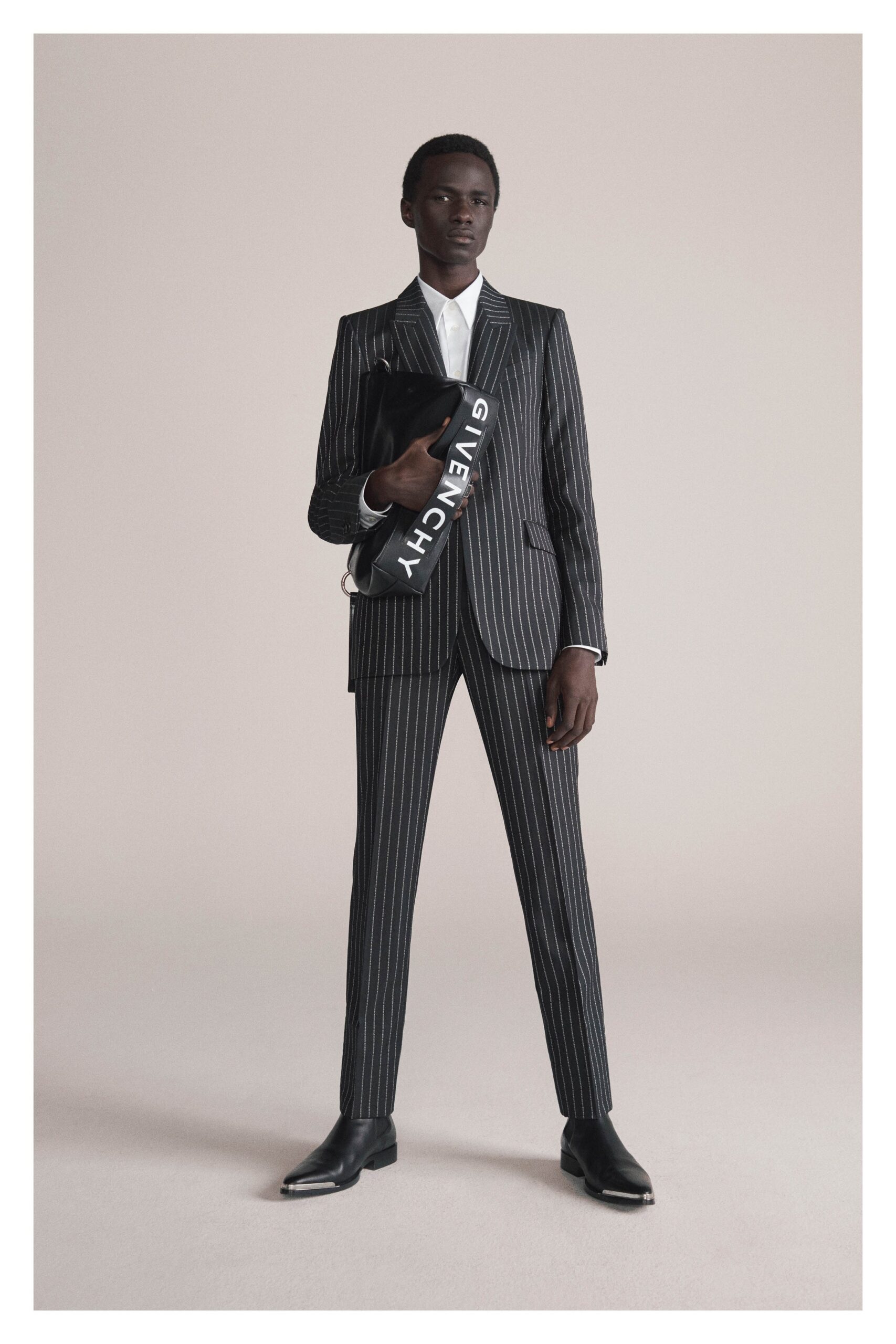 Givenchy F/W 19 Look 42