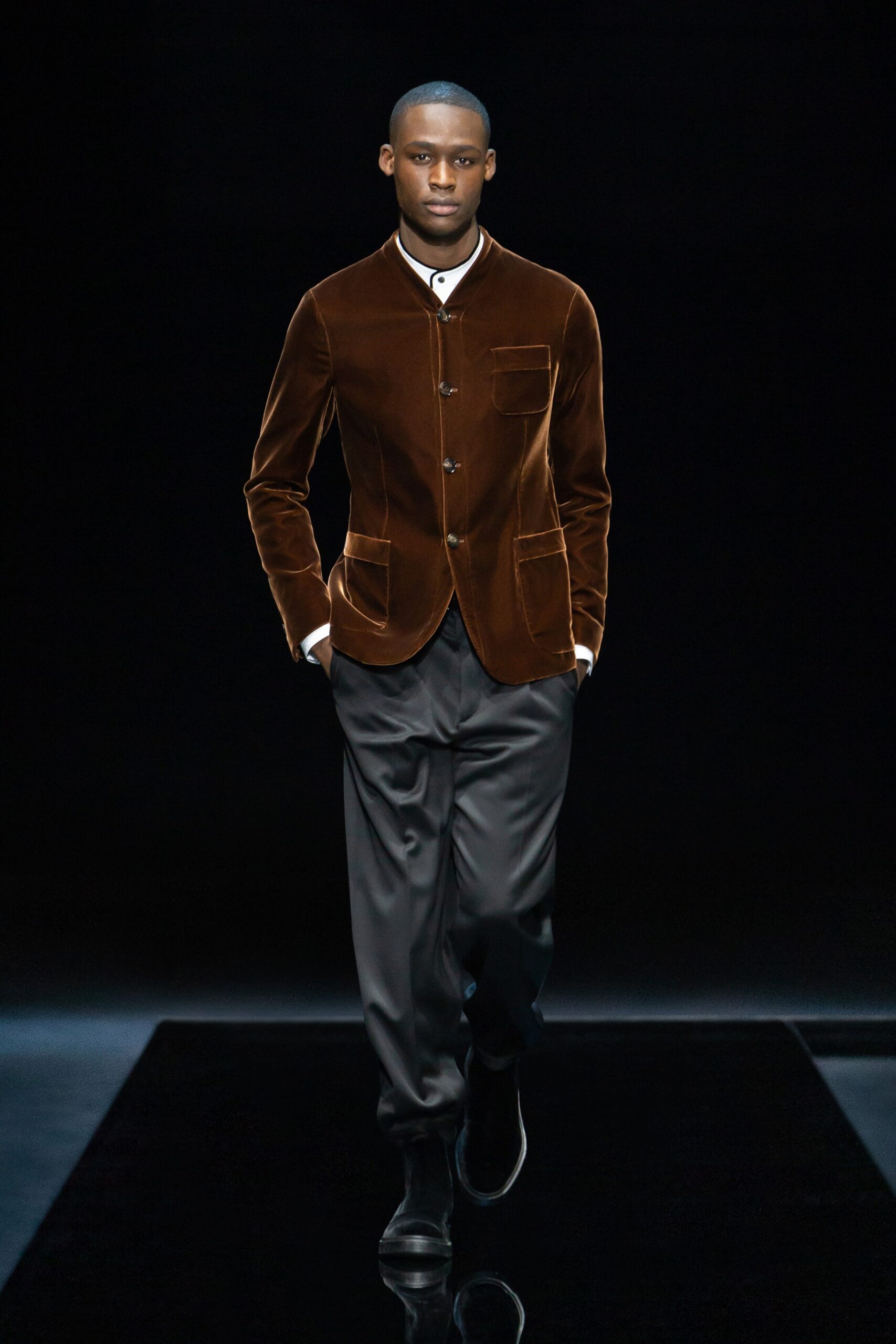 Giorgio Armani F/W 21 Menswear Look 43