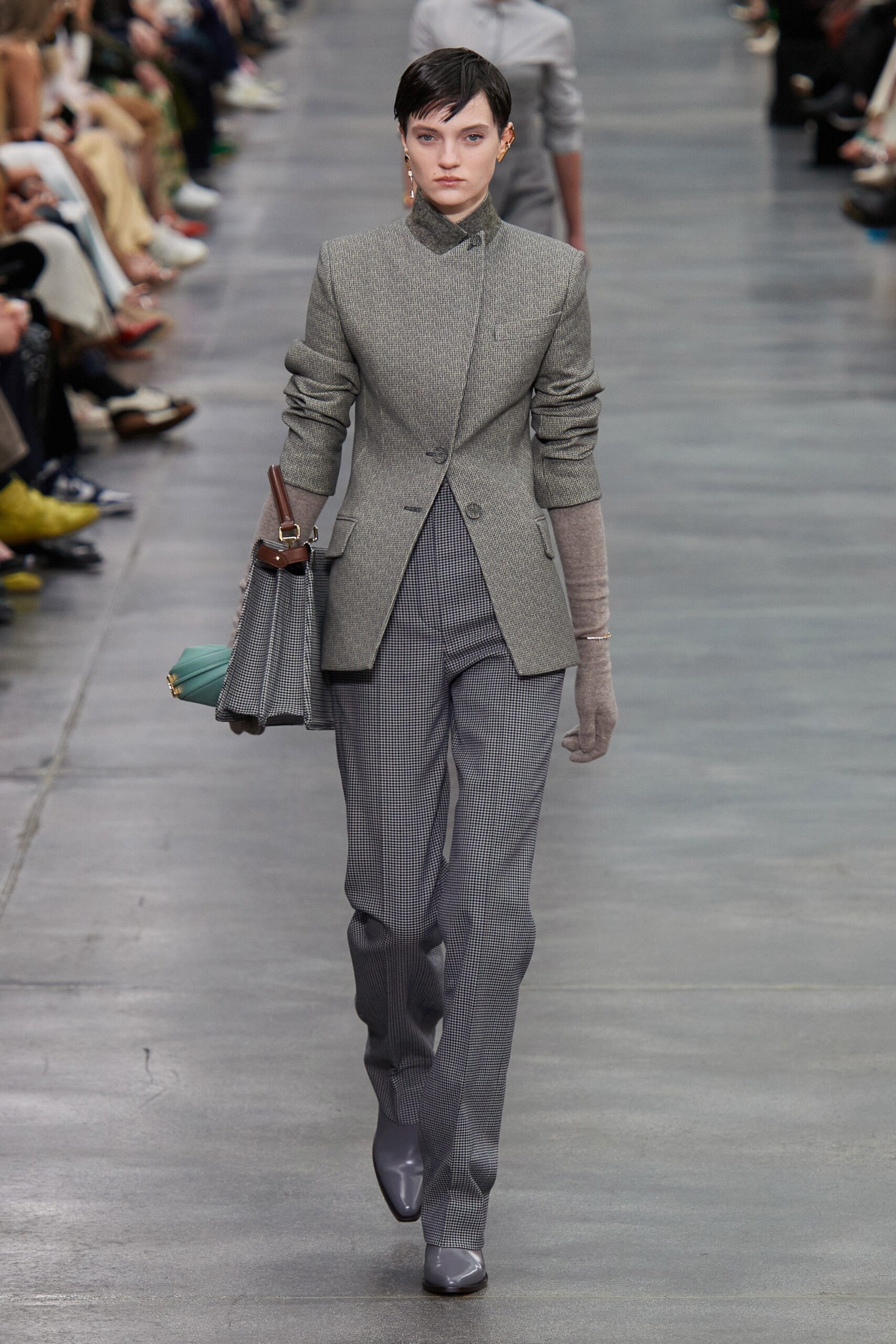 Fendi F/W 22 Look 43