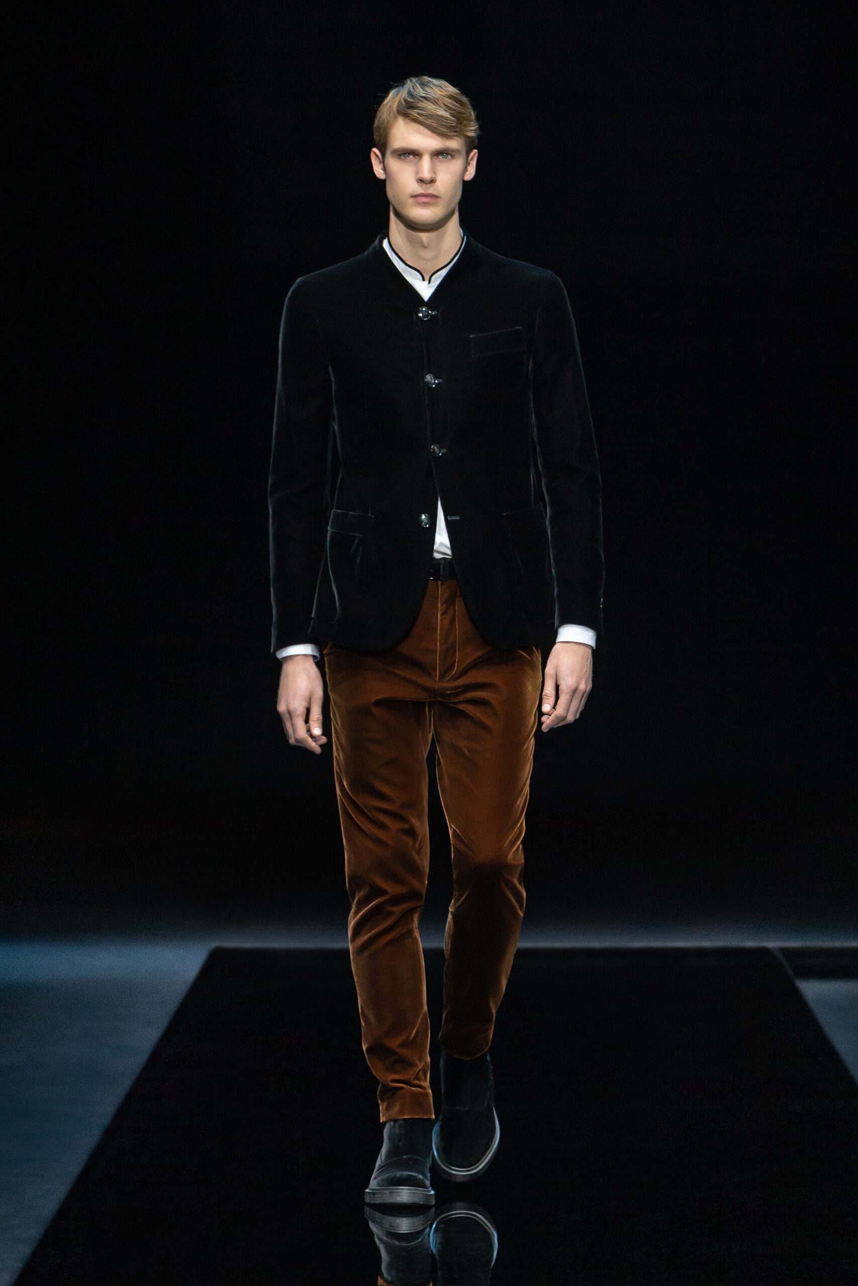 Giorgio Armani F/W 21 Menswear Look 44