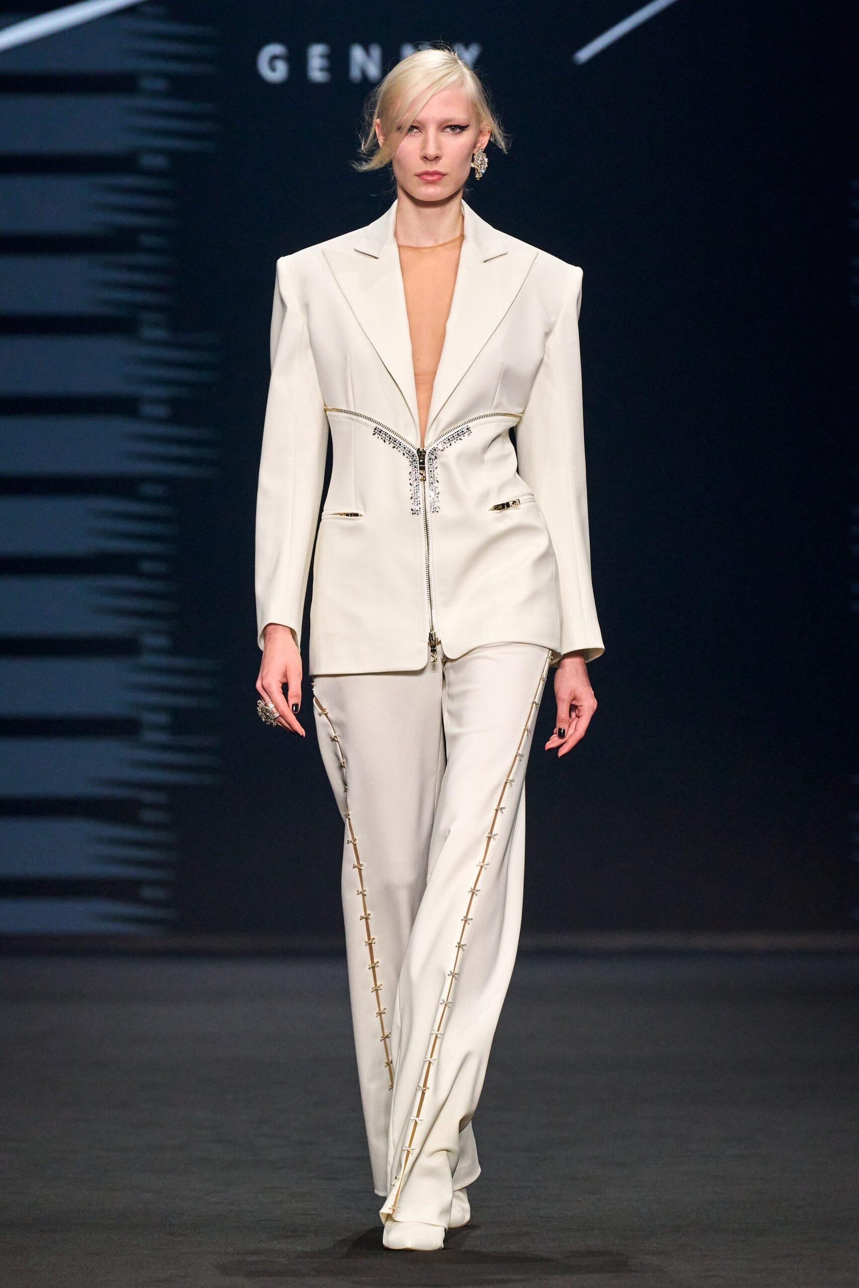 Genny F/W 23 Look 44
