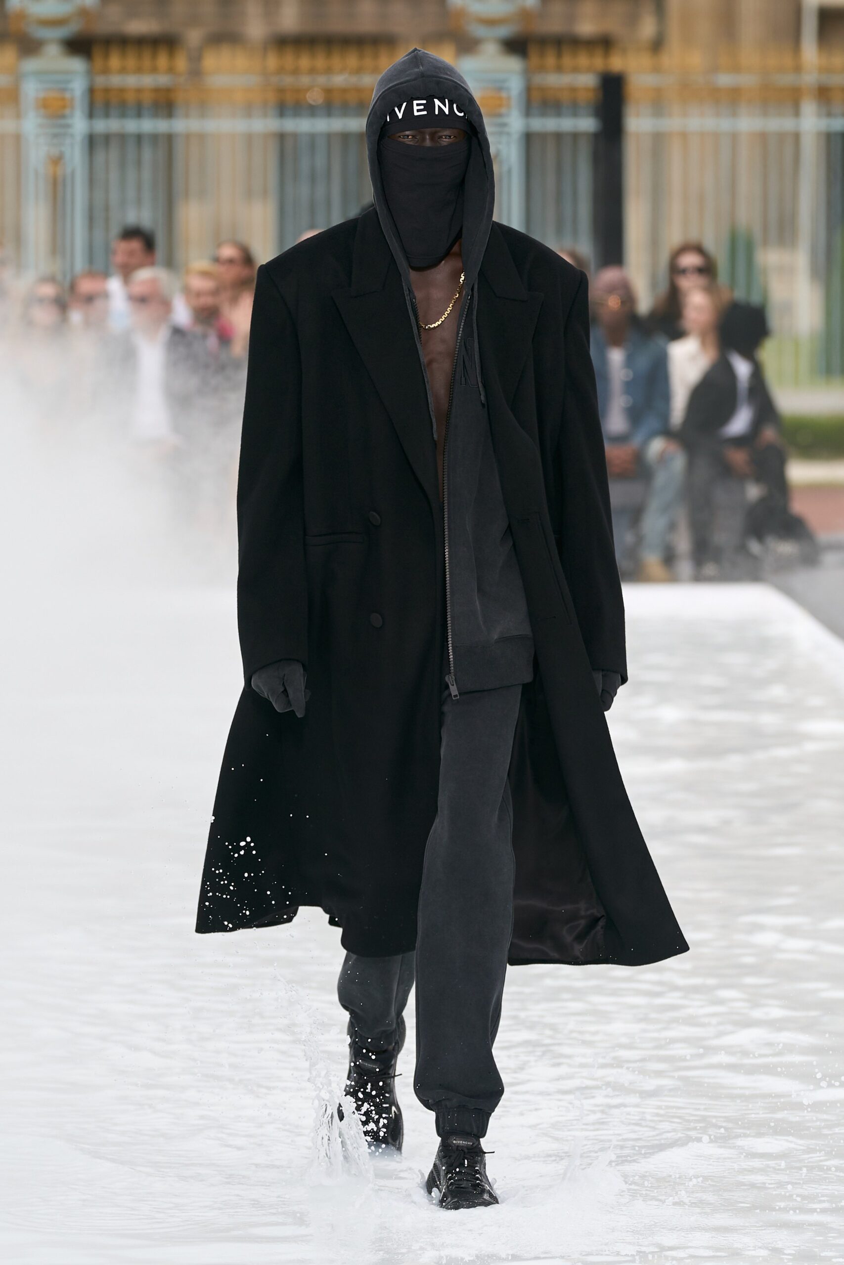 Givenchy S/S 23 Menswear Look 44