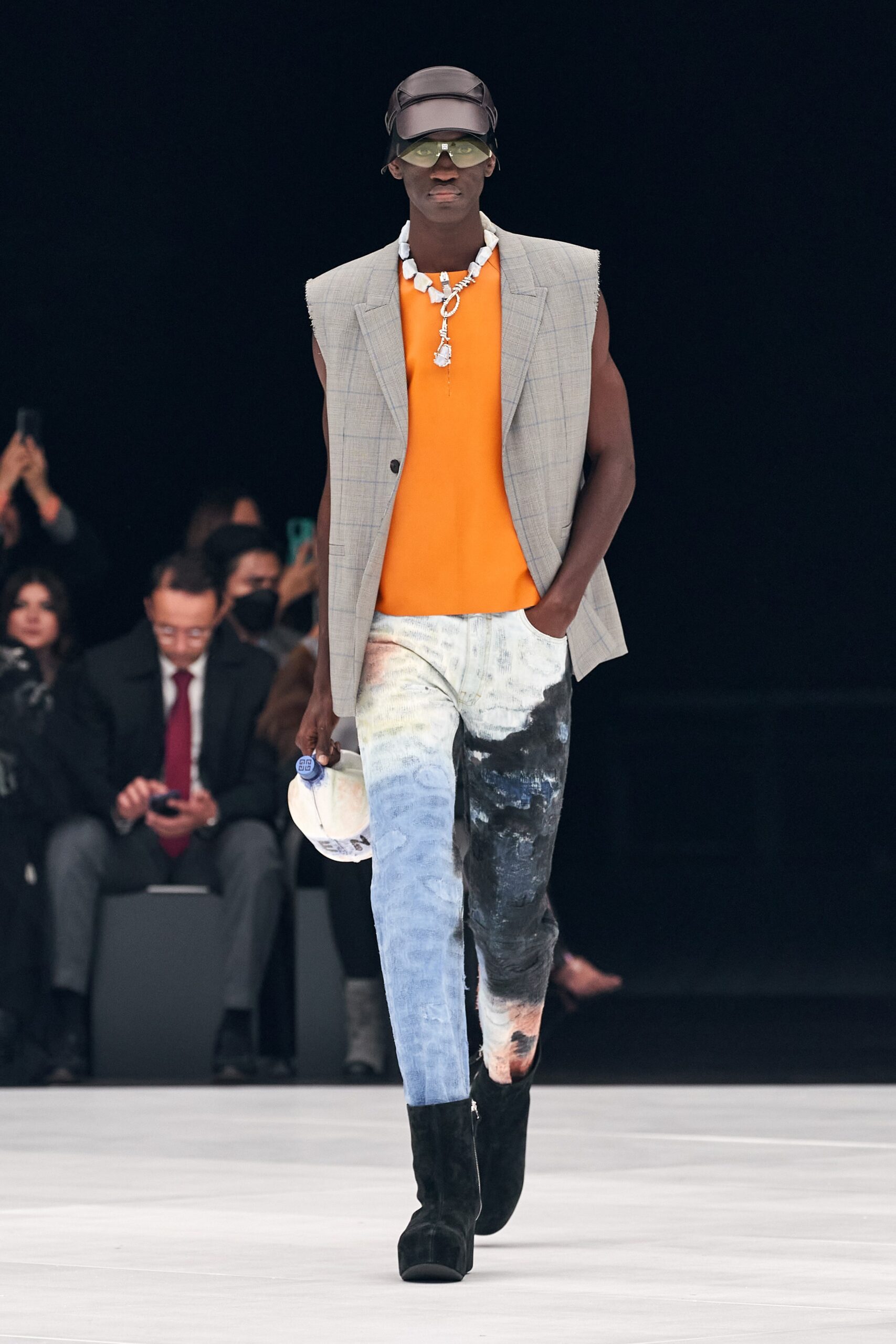 Givenchy S/S 22 Look 45