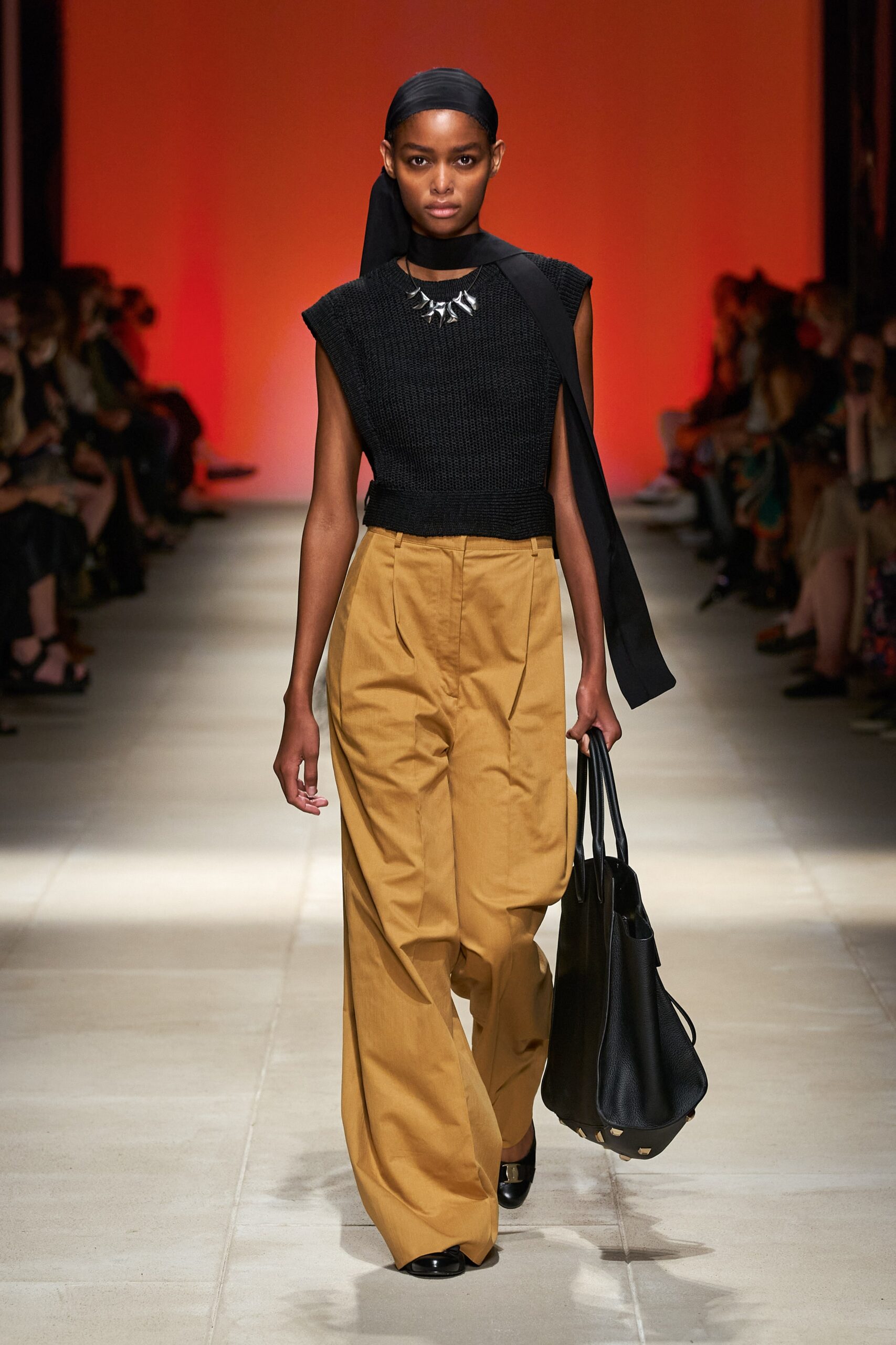 Ferragamo S/S 22 Look 45