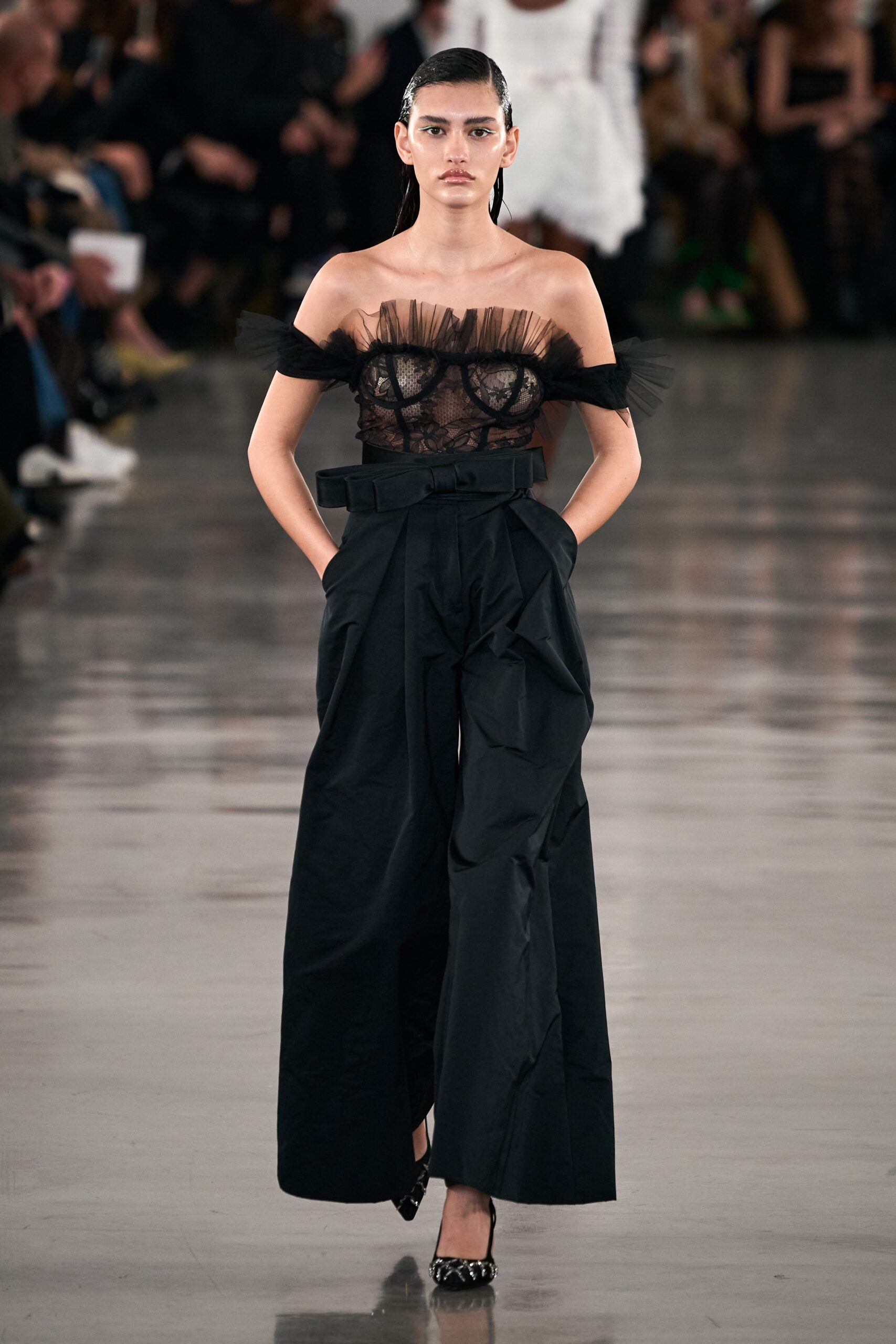 Giambattista Valli F/W 22 Look 45