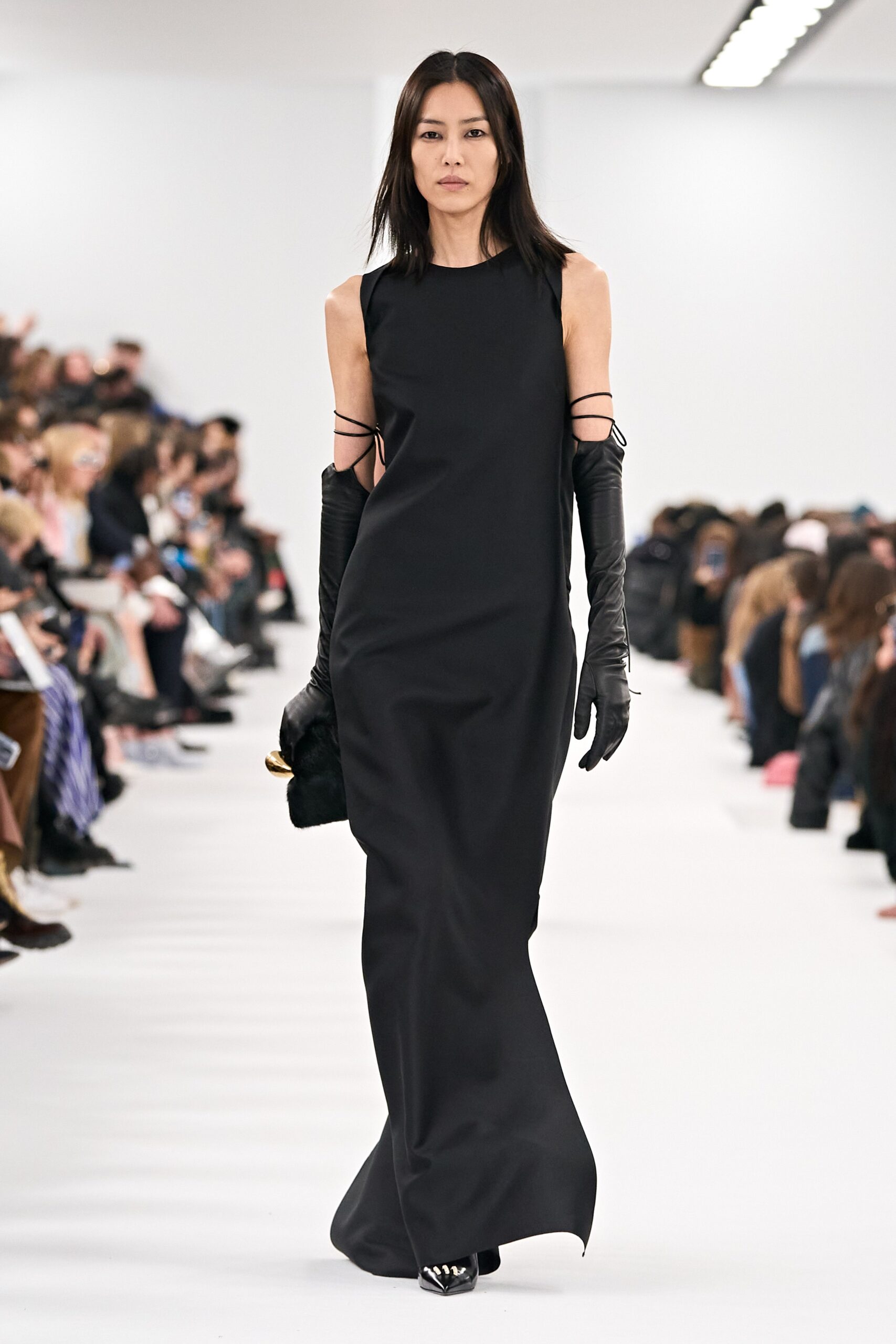 Givenchy F/W 23 Look 45