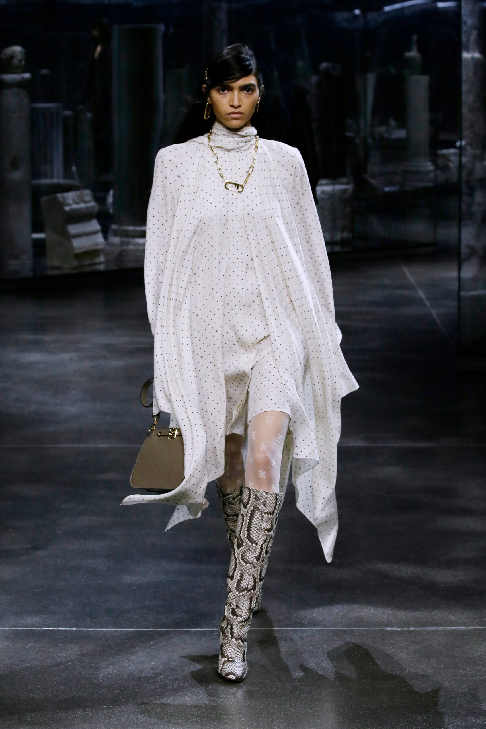 Fendi F/W 21 Look 47