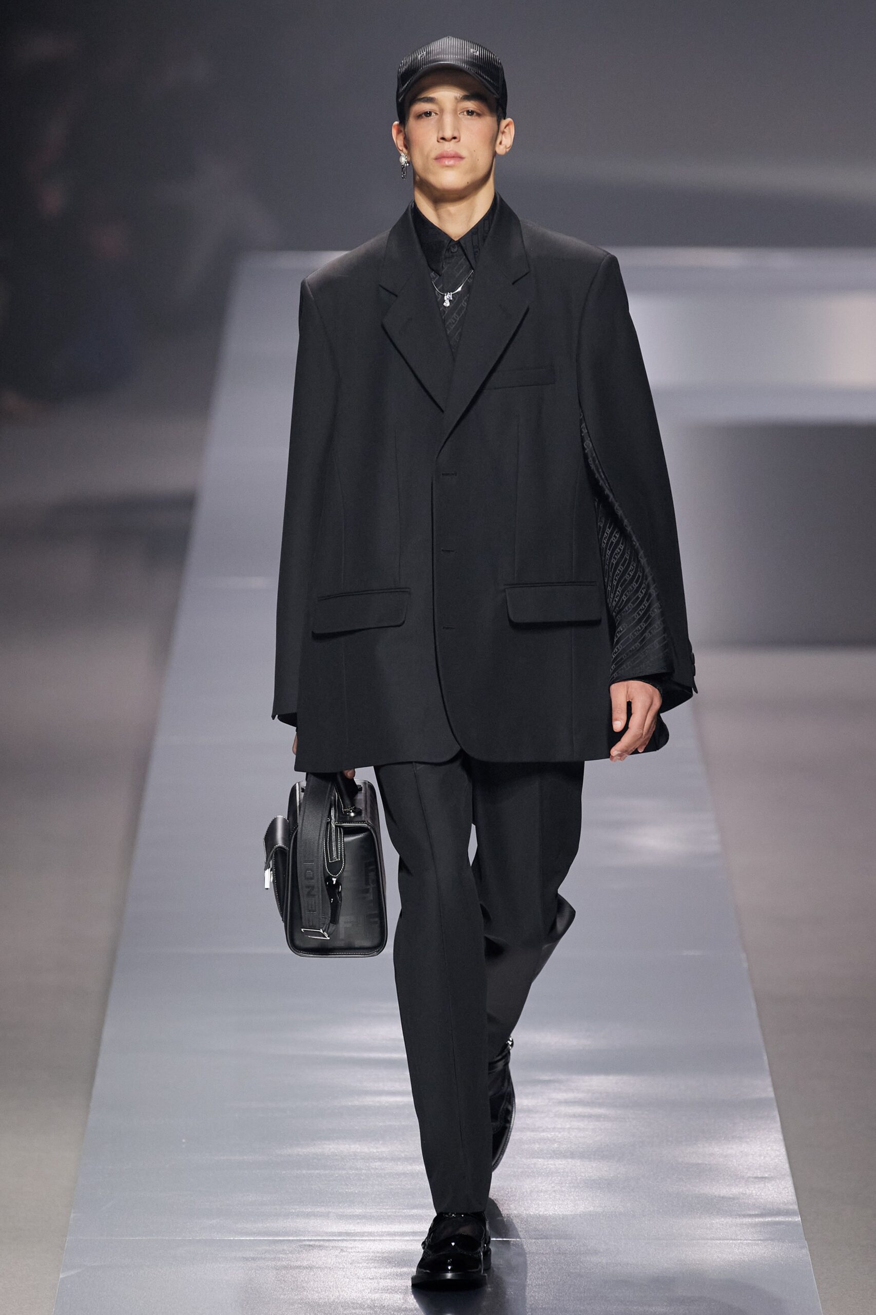 Fendi F/W 22 Menswear Look 47