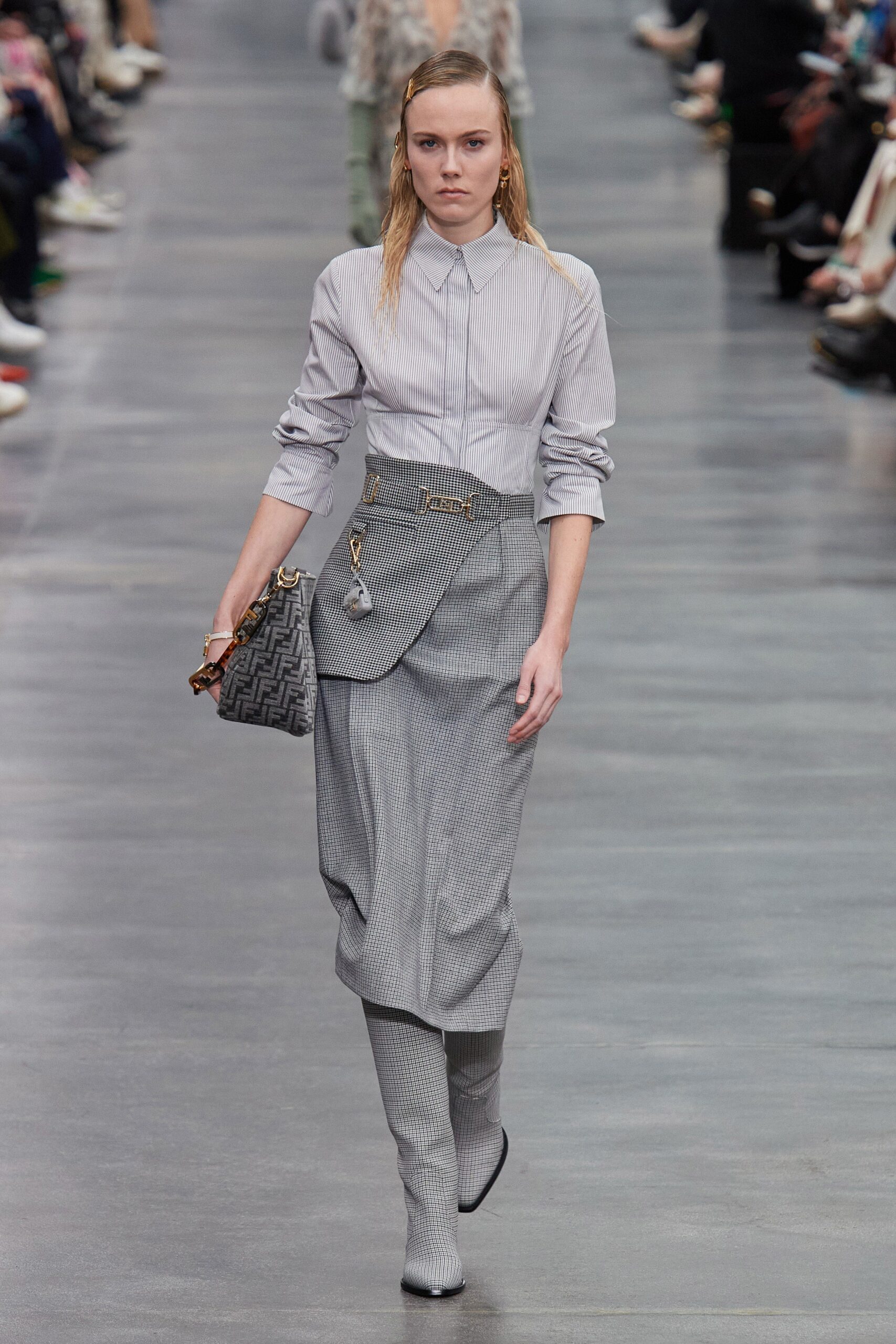 Fendi F/W 22 Look 47