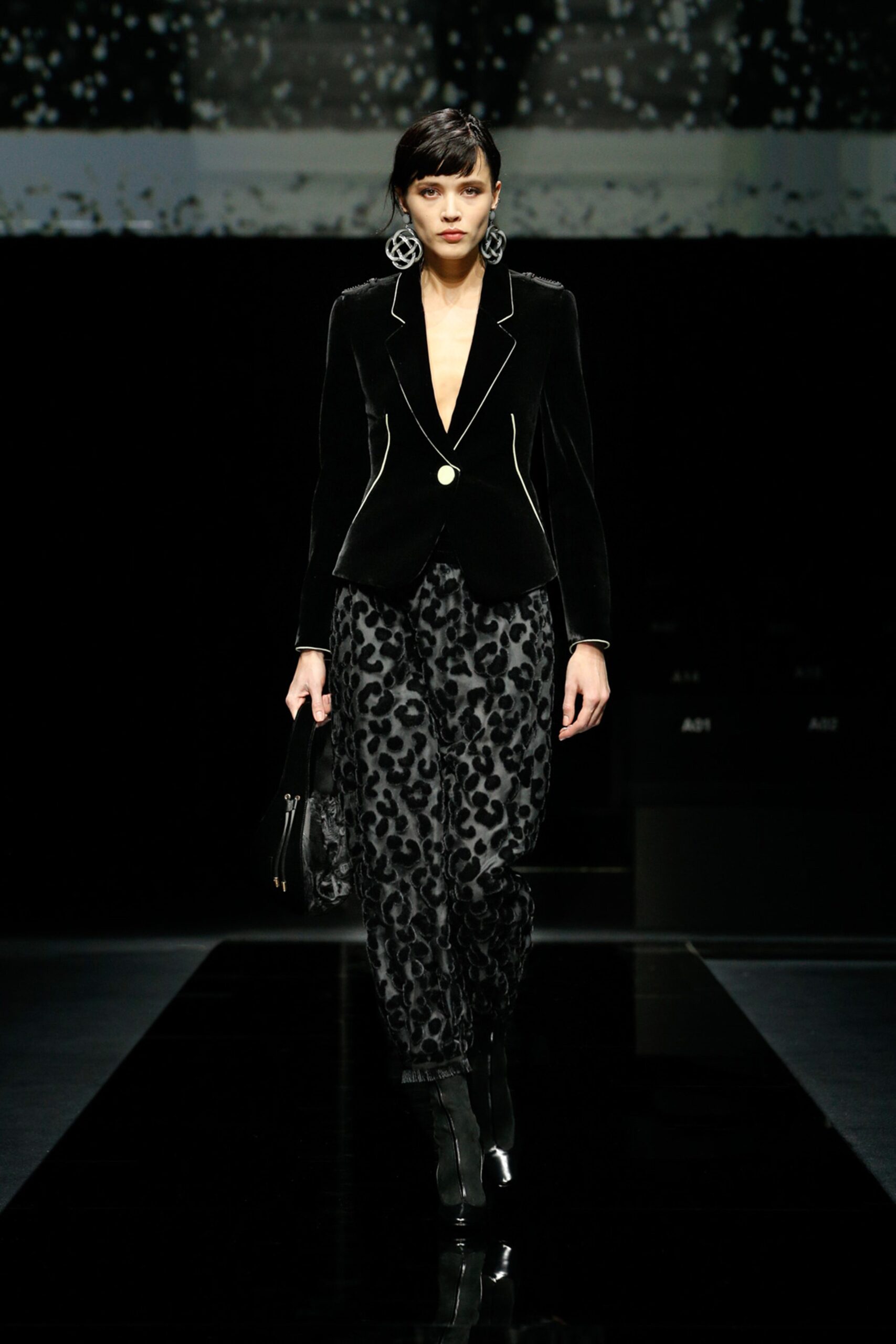 Giorgio Armani F/W 20 Look 47