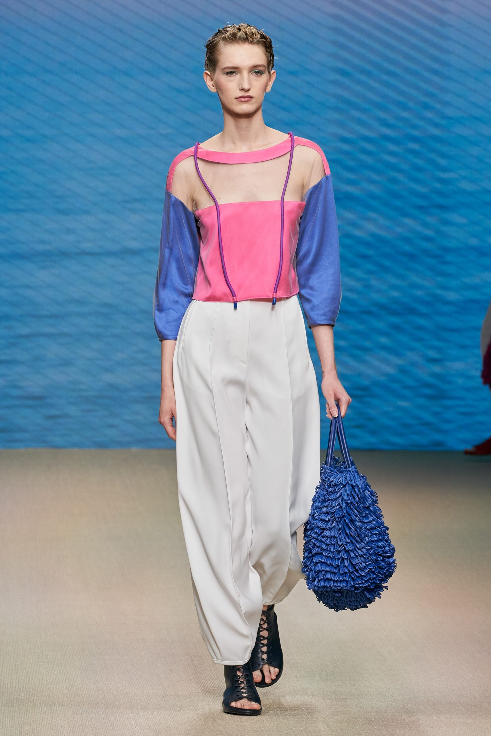 Giorgio Armani S/S 22 Look 48
