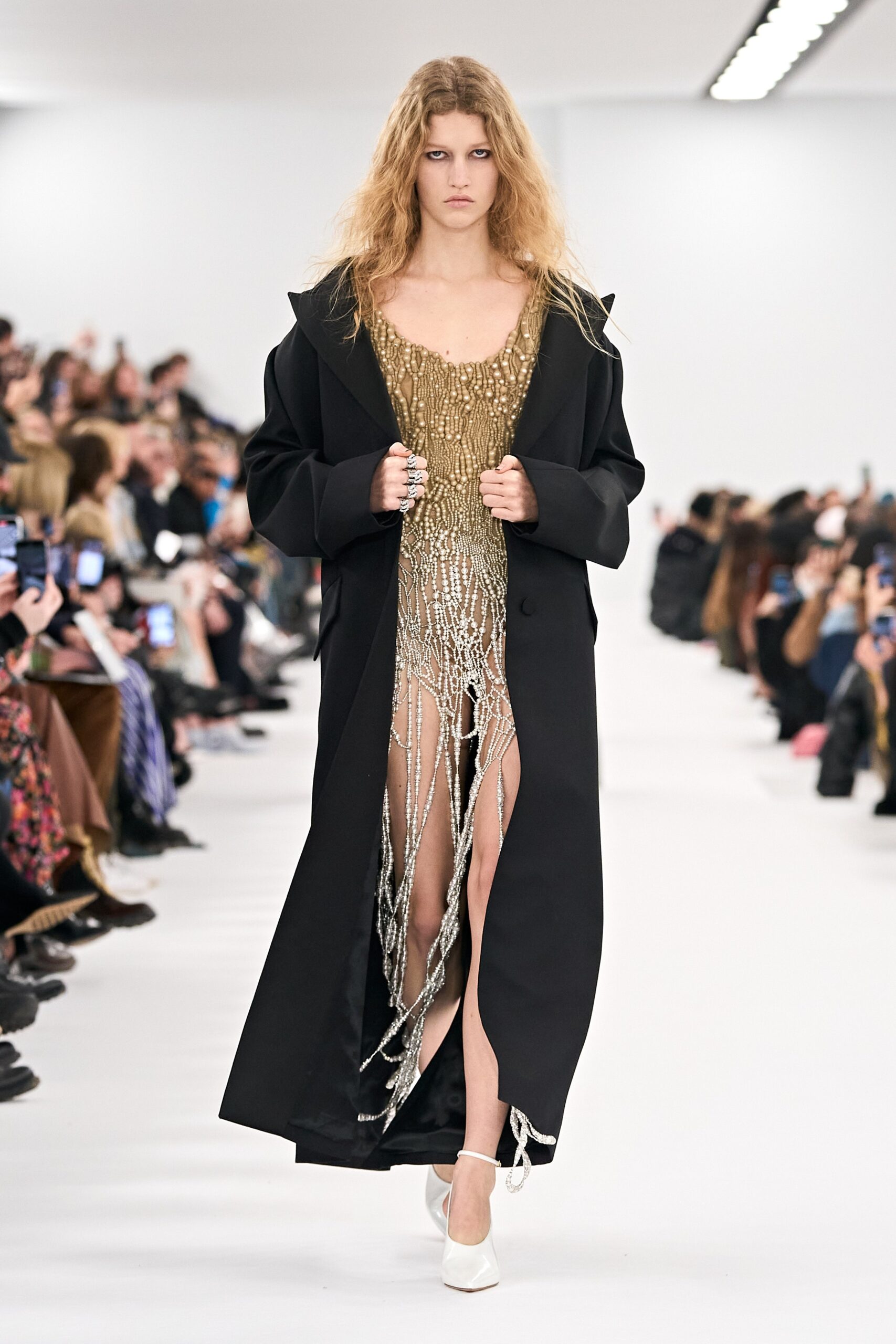 Givenchy F/W 23 Look 49