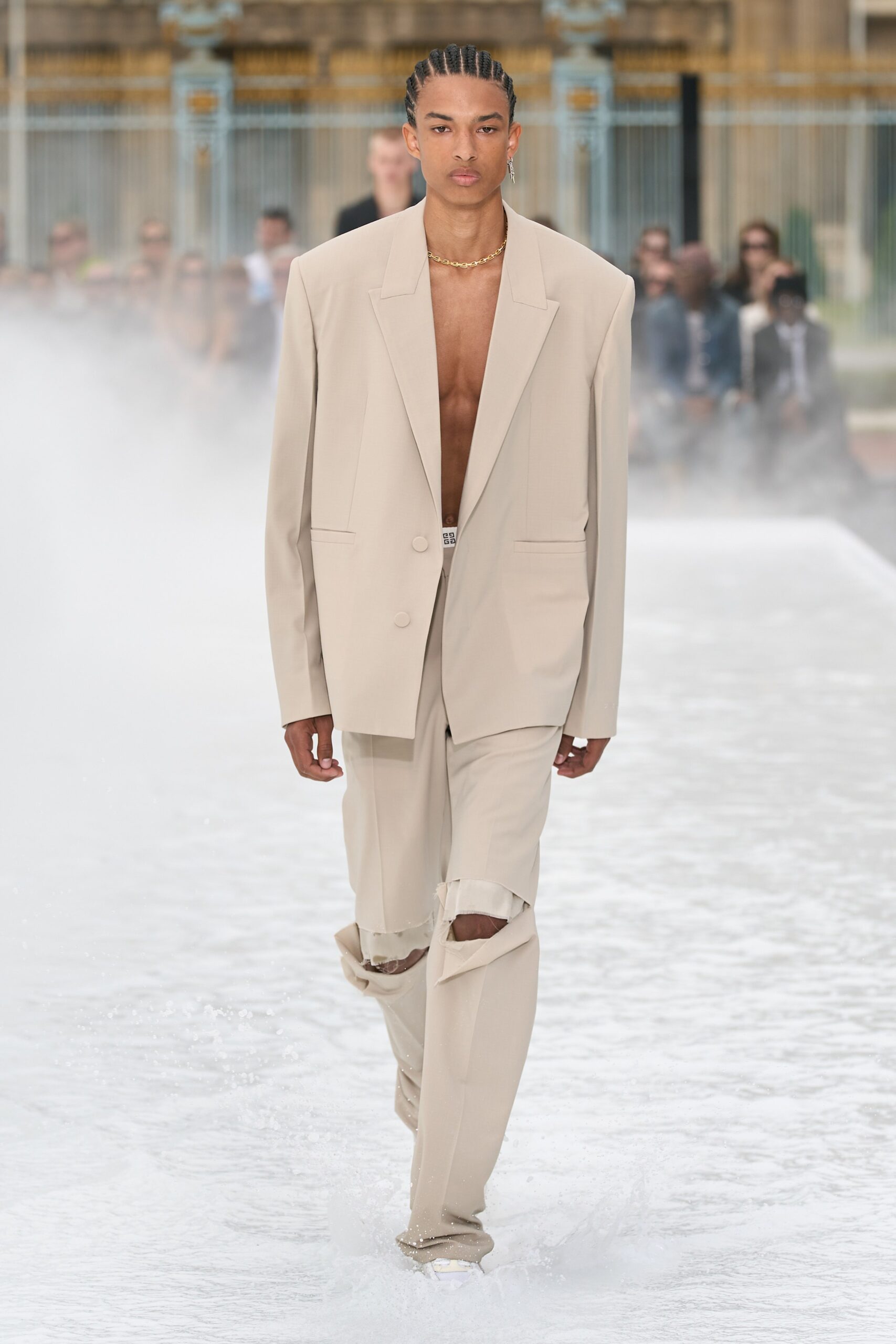 Givenchy S/S 23 Menswear Look 49
