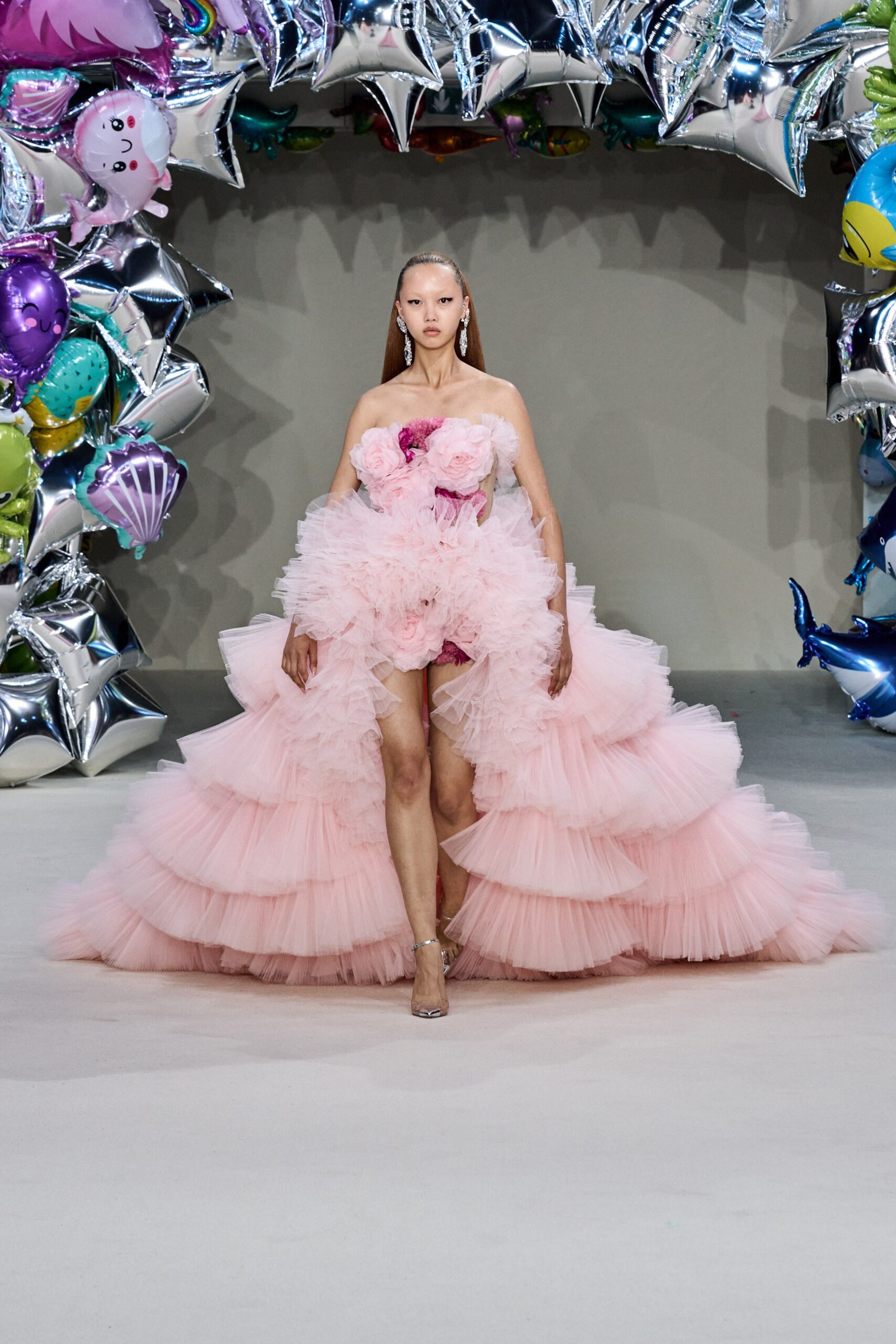 Giambattista Valli F/W 22 Couture Look 50