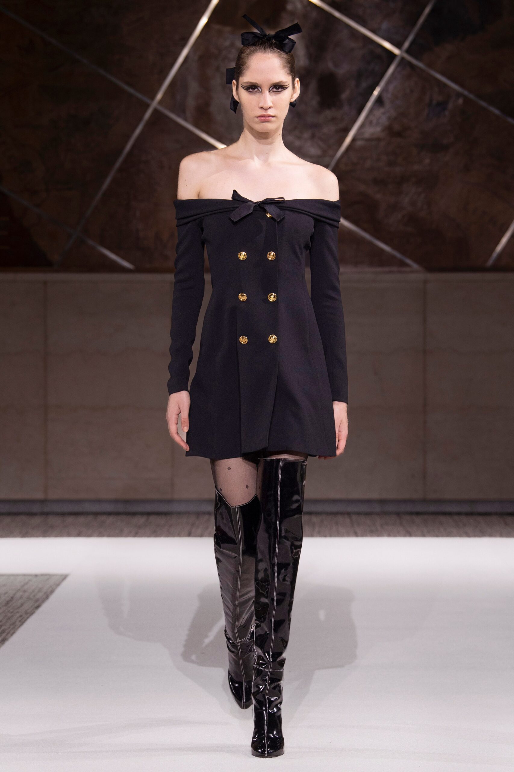 Giambattista Valli F/W 22 Look 51