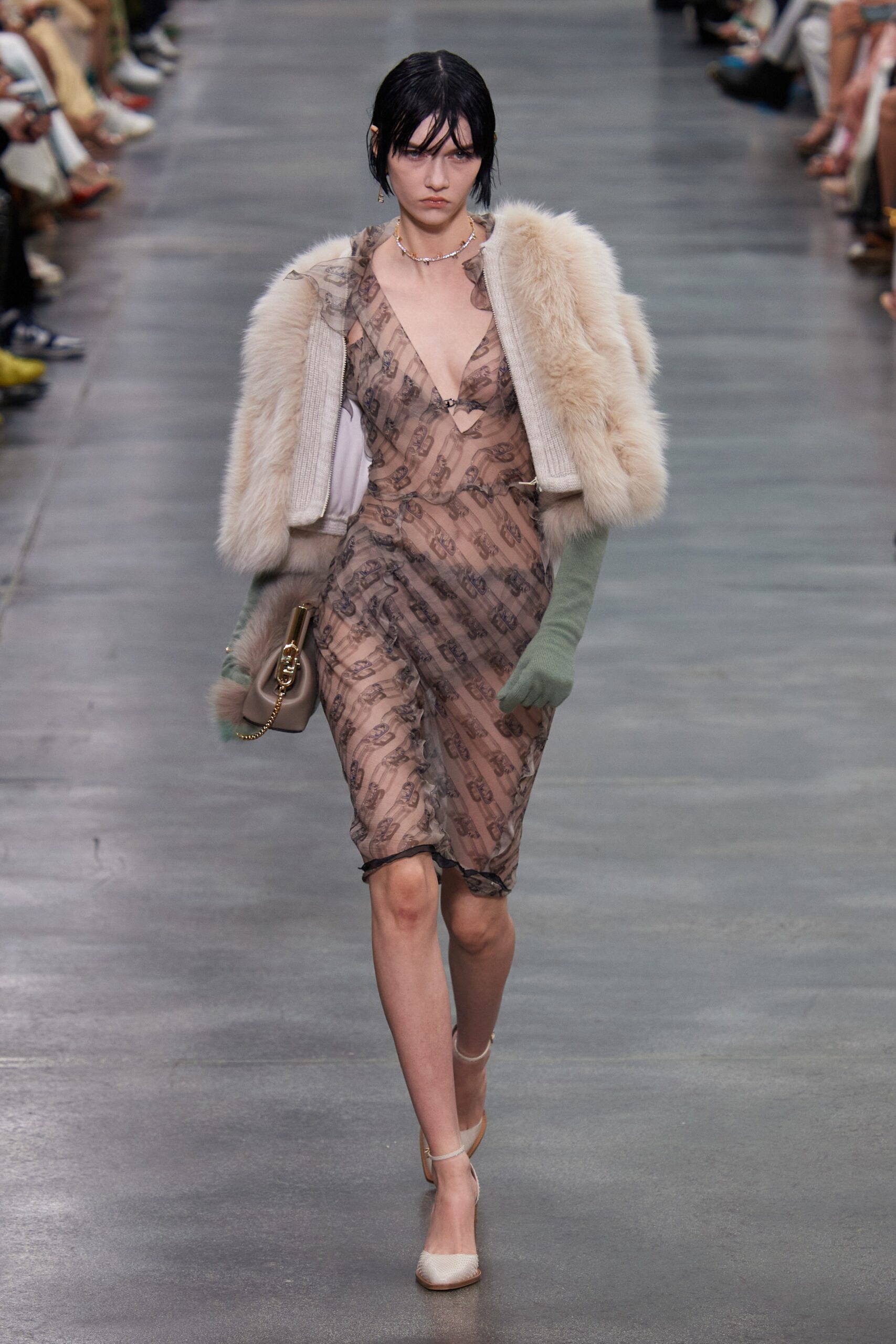 Fendi F/W 22 Look 51