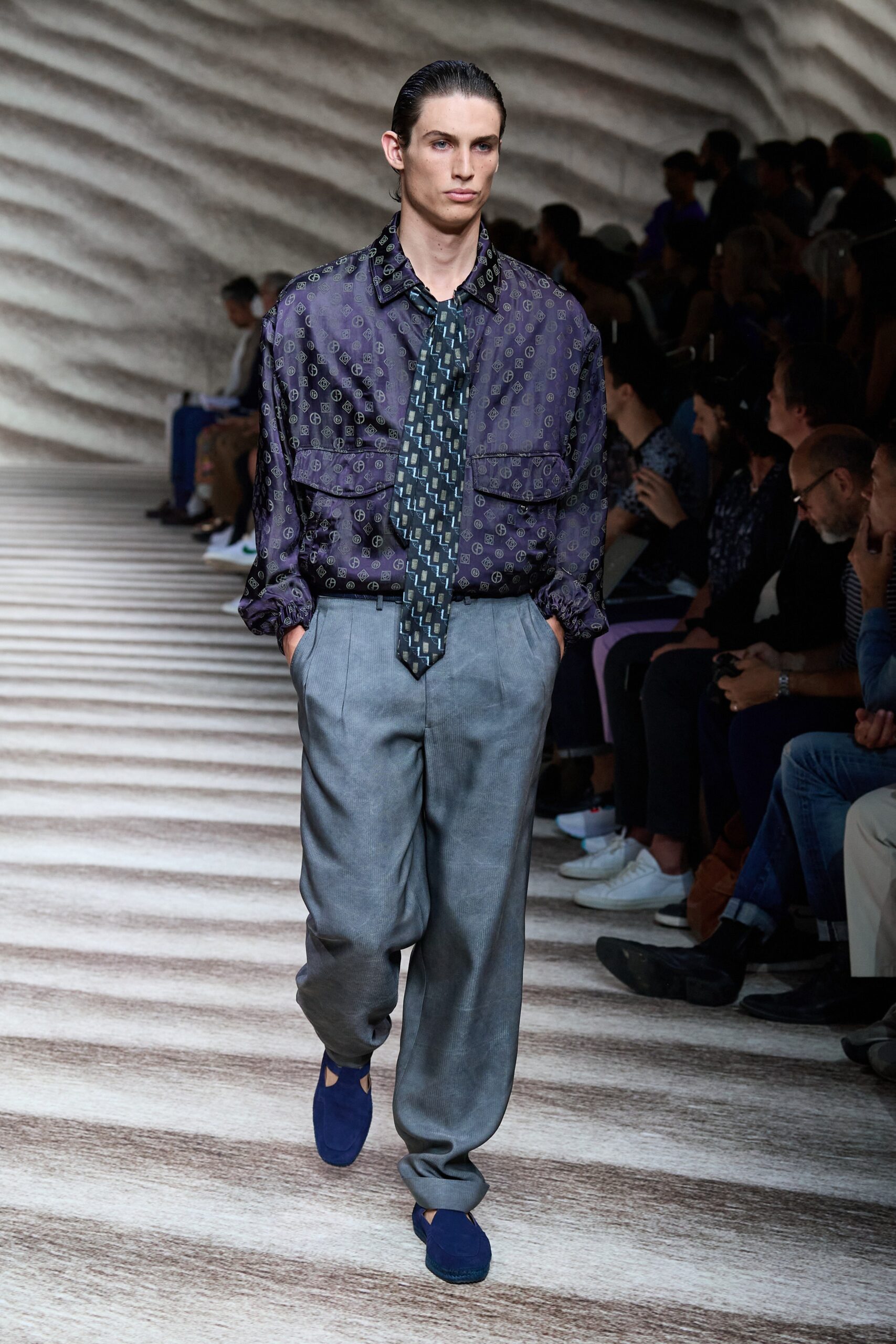 Giorgio Armani S/S 23 Menswear Look 52