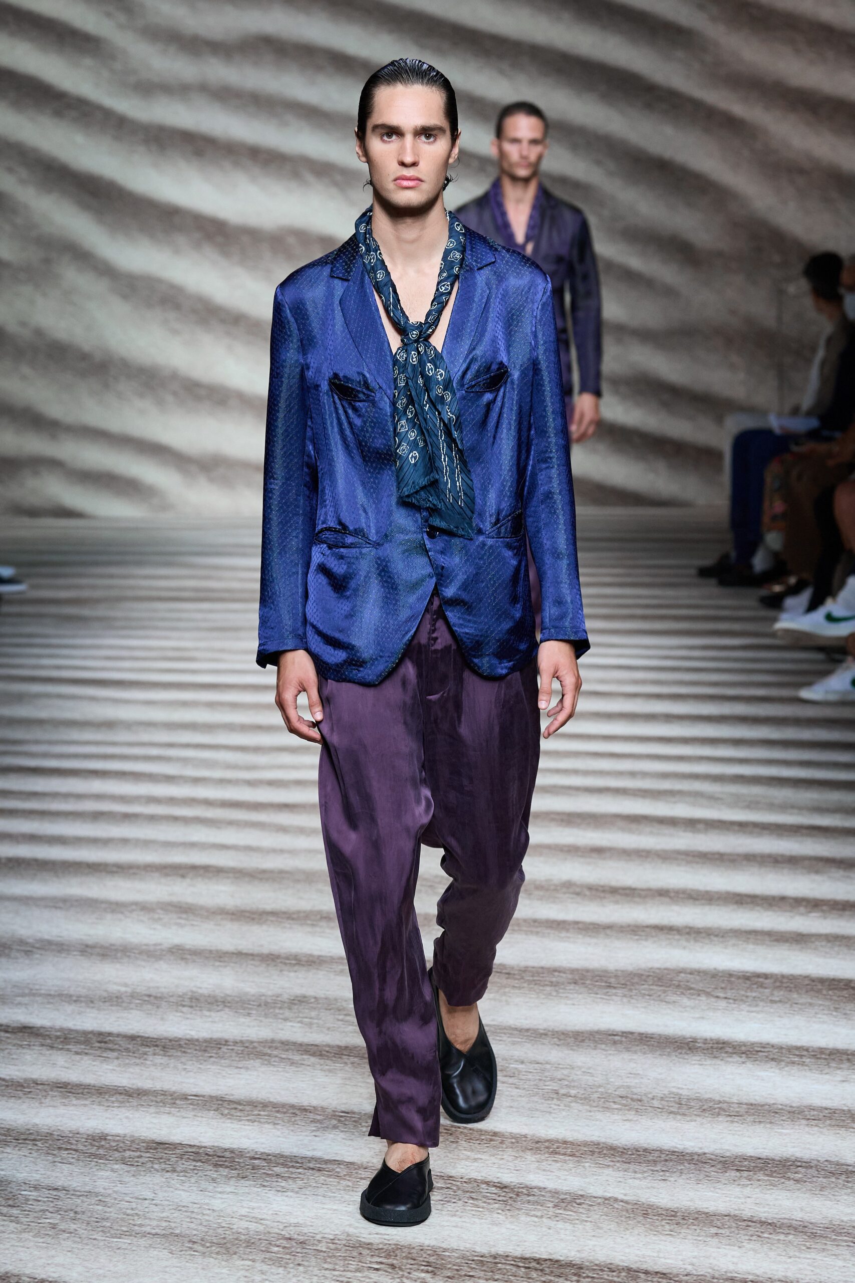 Giorgio Armani S/S 23 Menswear Look 53