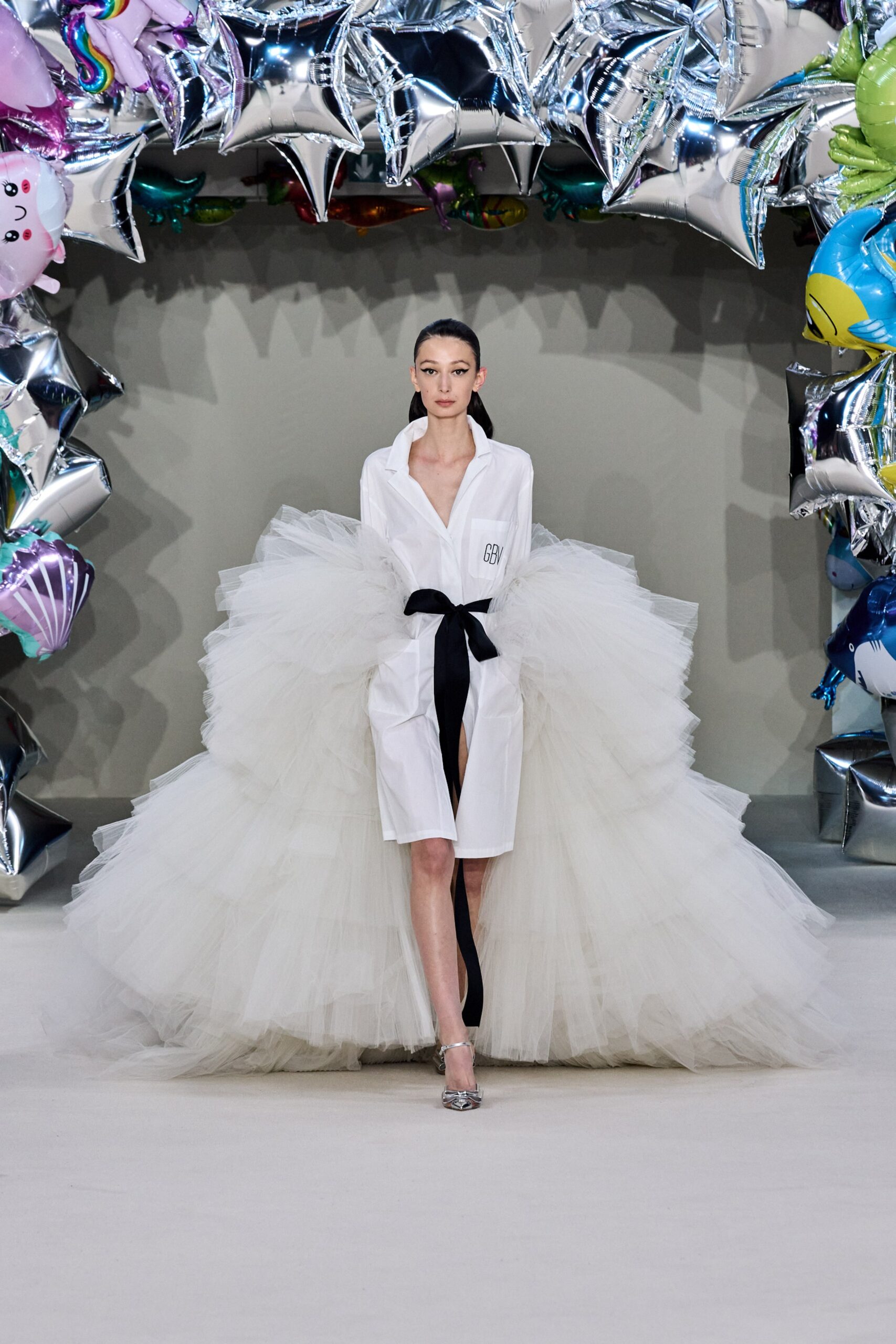 Giambattista Valli F/W 22 Couture Look 54