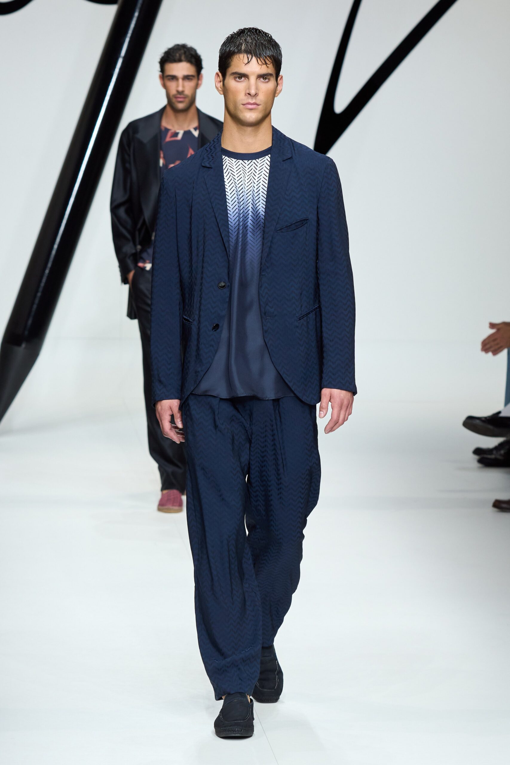Giorgio Armani S/S 24 Menswear Look 54