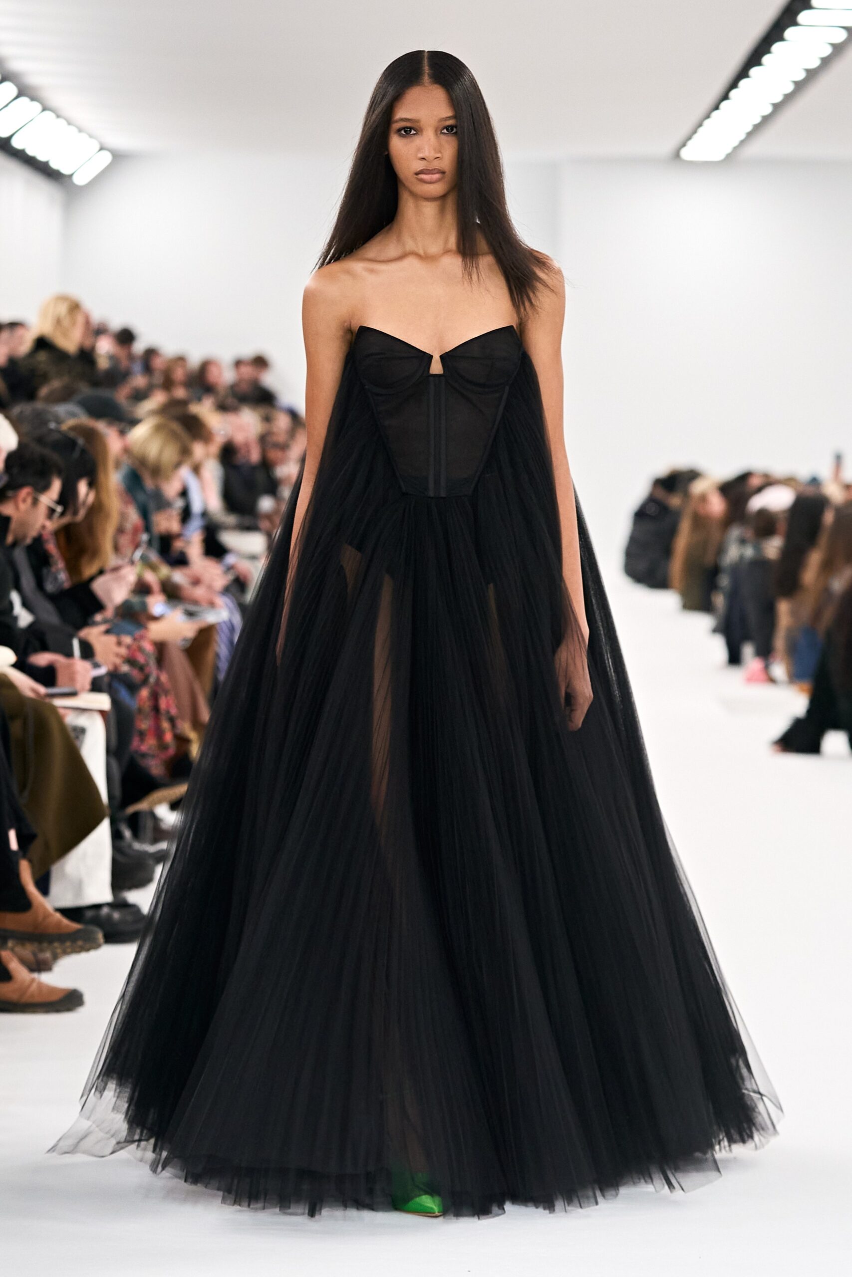 Givenchy F/W 23 Look 54