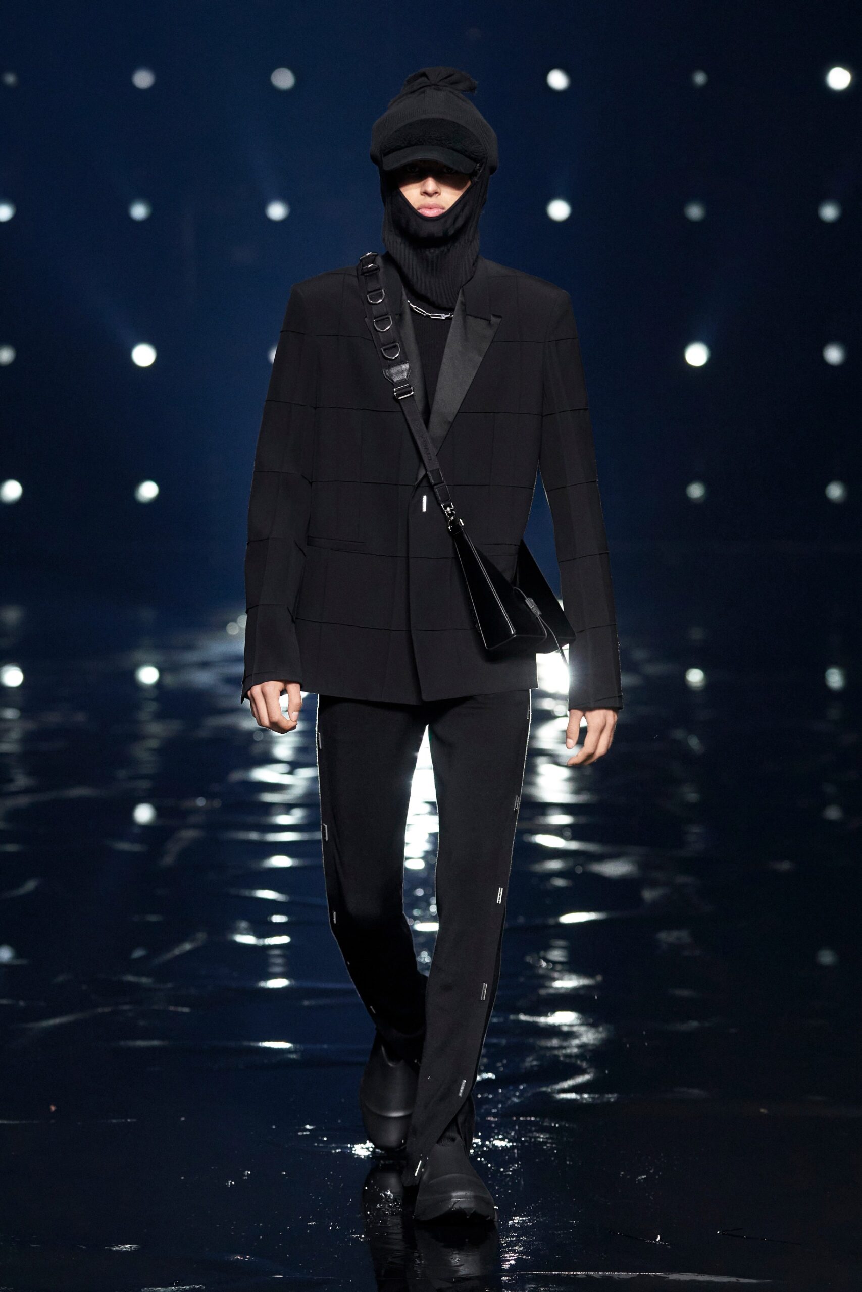 Givenchy F/W 21 Look 55