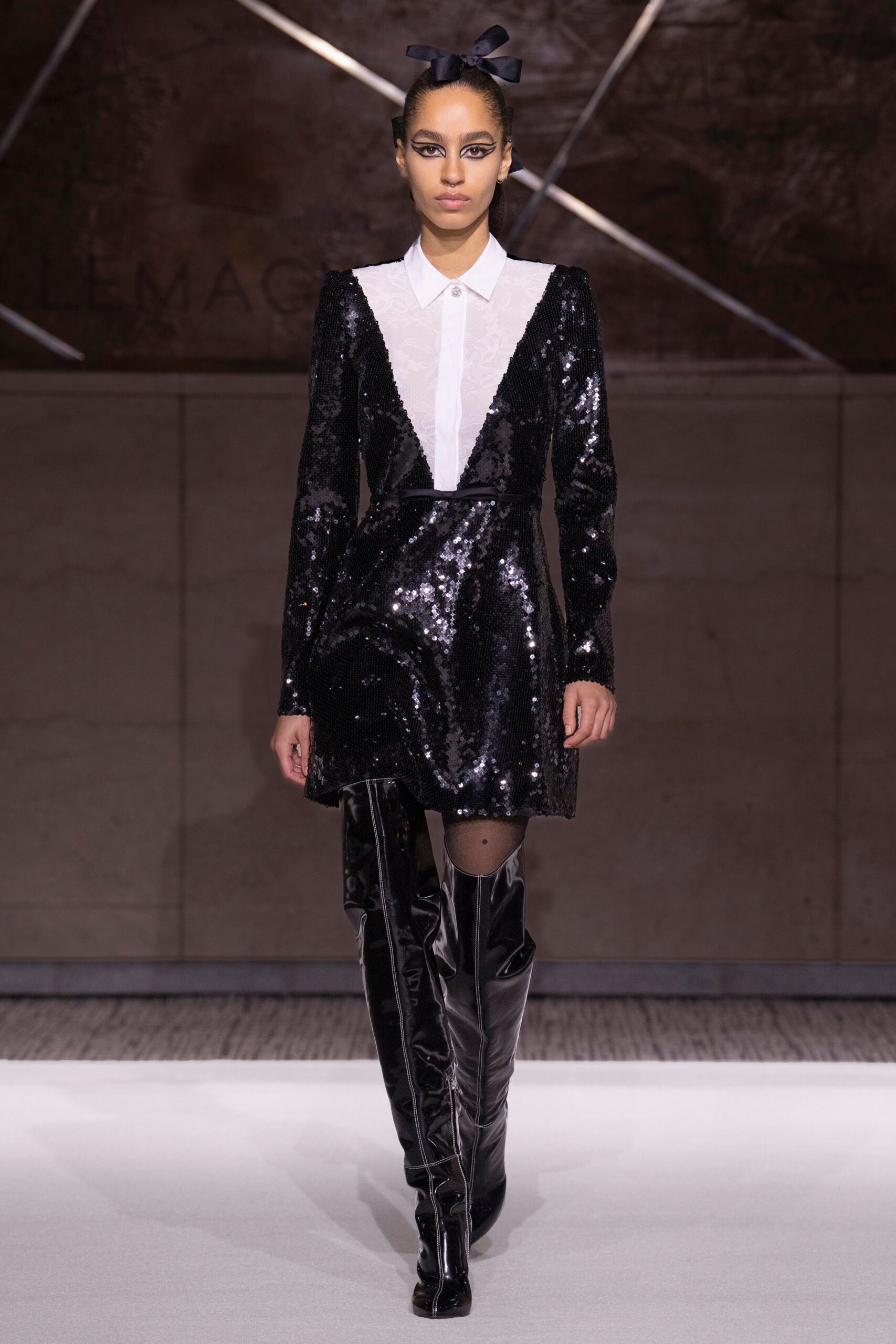 Giambattista Valli F/W 22 Look 56