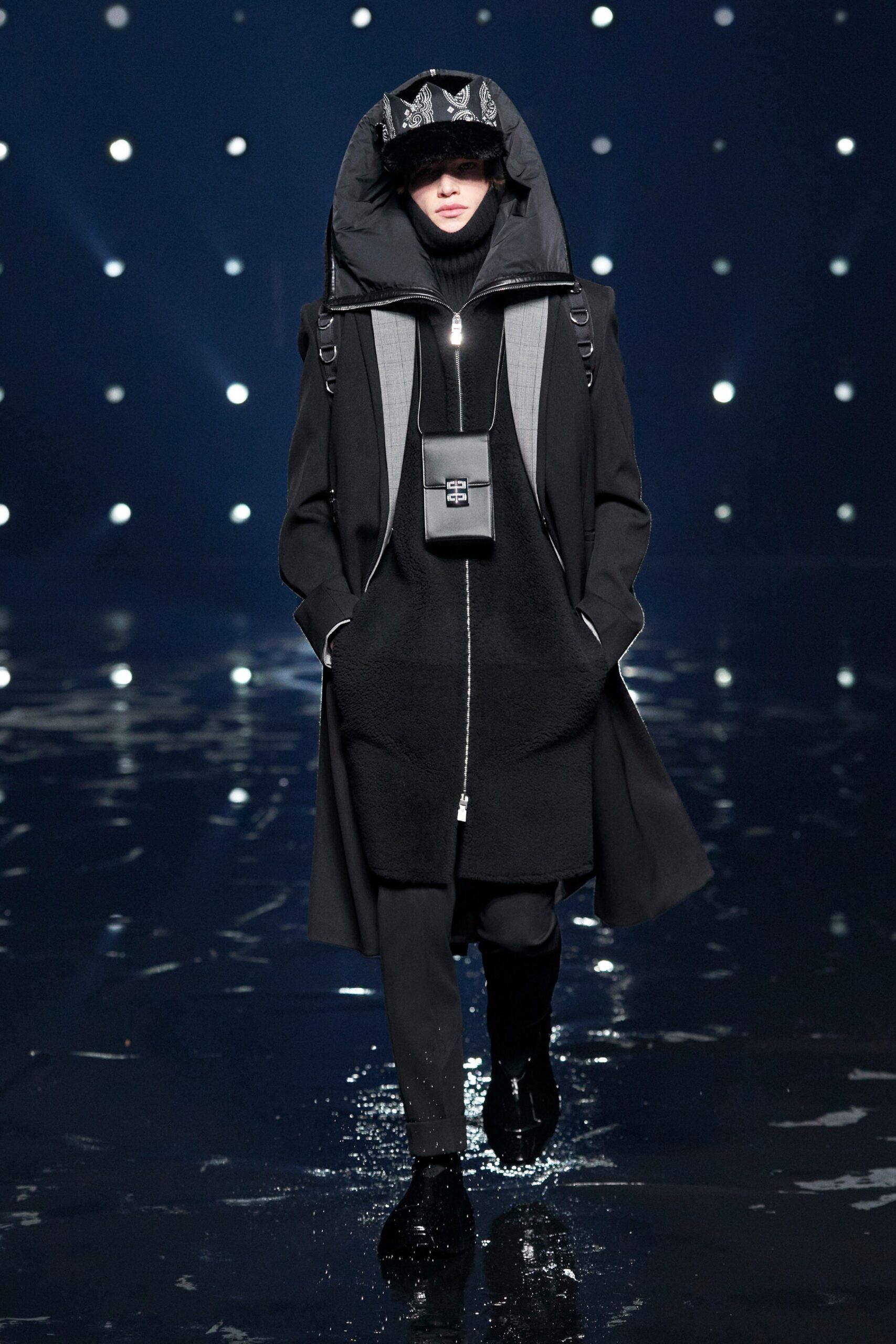Givenchy F/W 21 Look 58