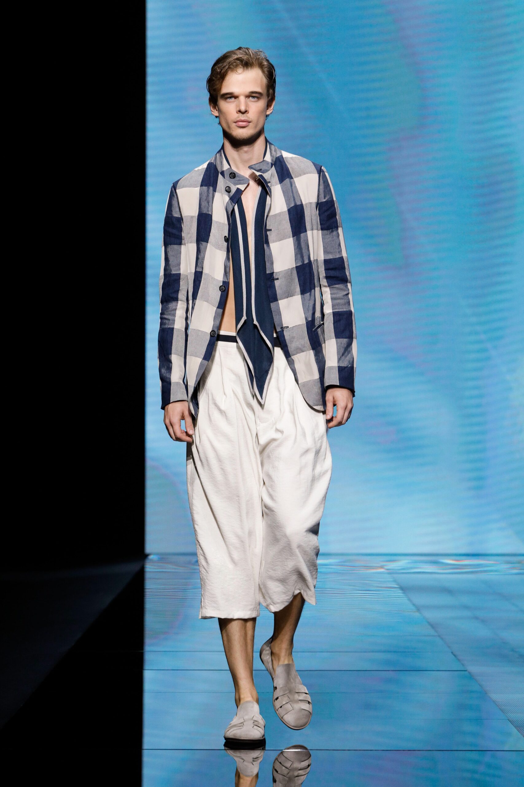 Giorgio Armani S/S 21 Look 59