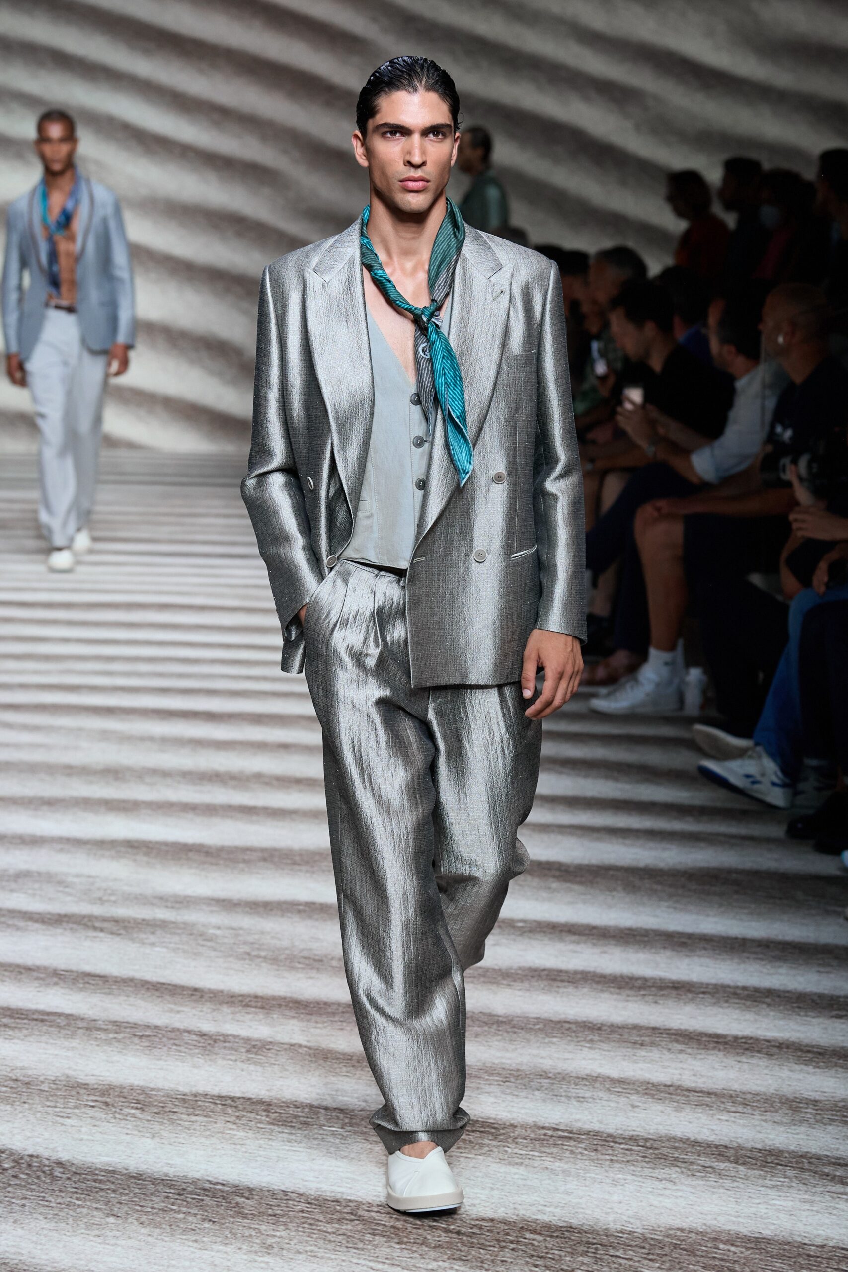 Giorgio Armani S/S 23 Menswear Look 59