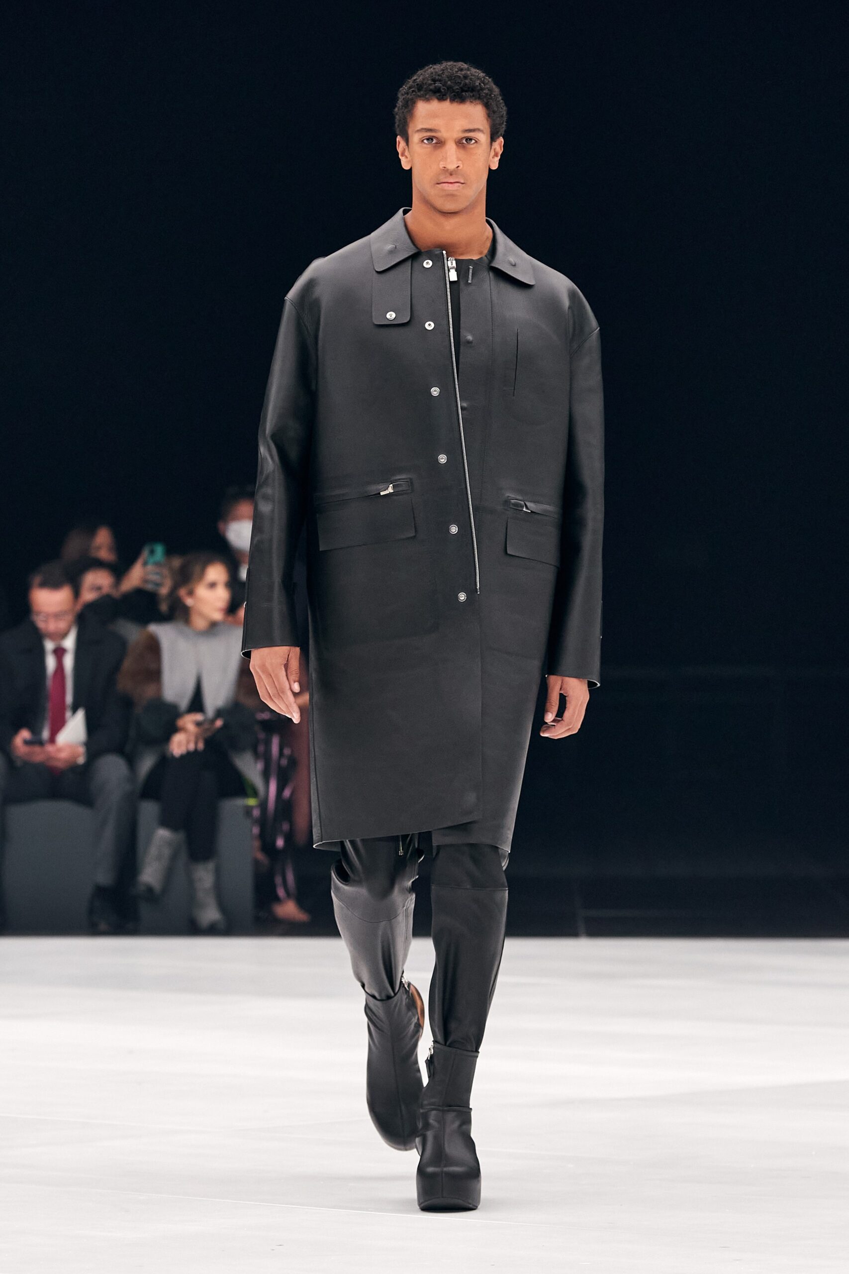 Givenchy S/S 22 Look 69