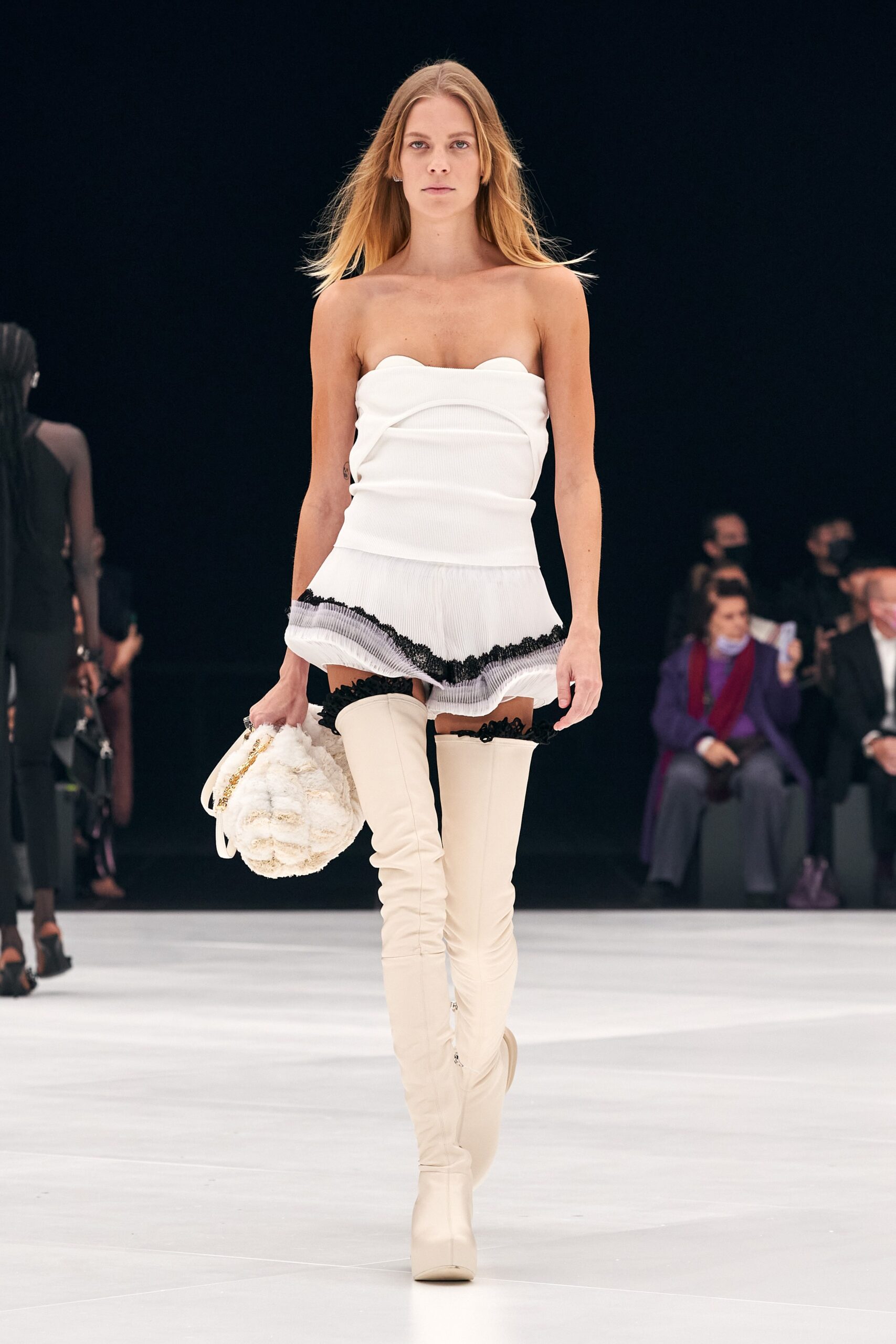 Givenchy S/S 22 Look 73