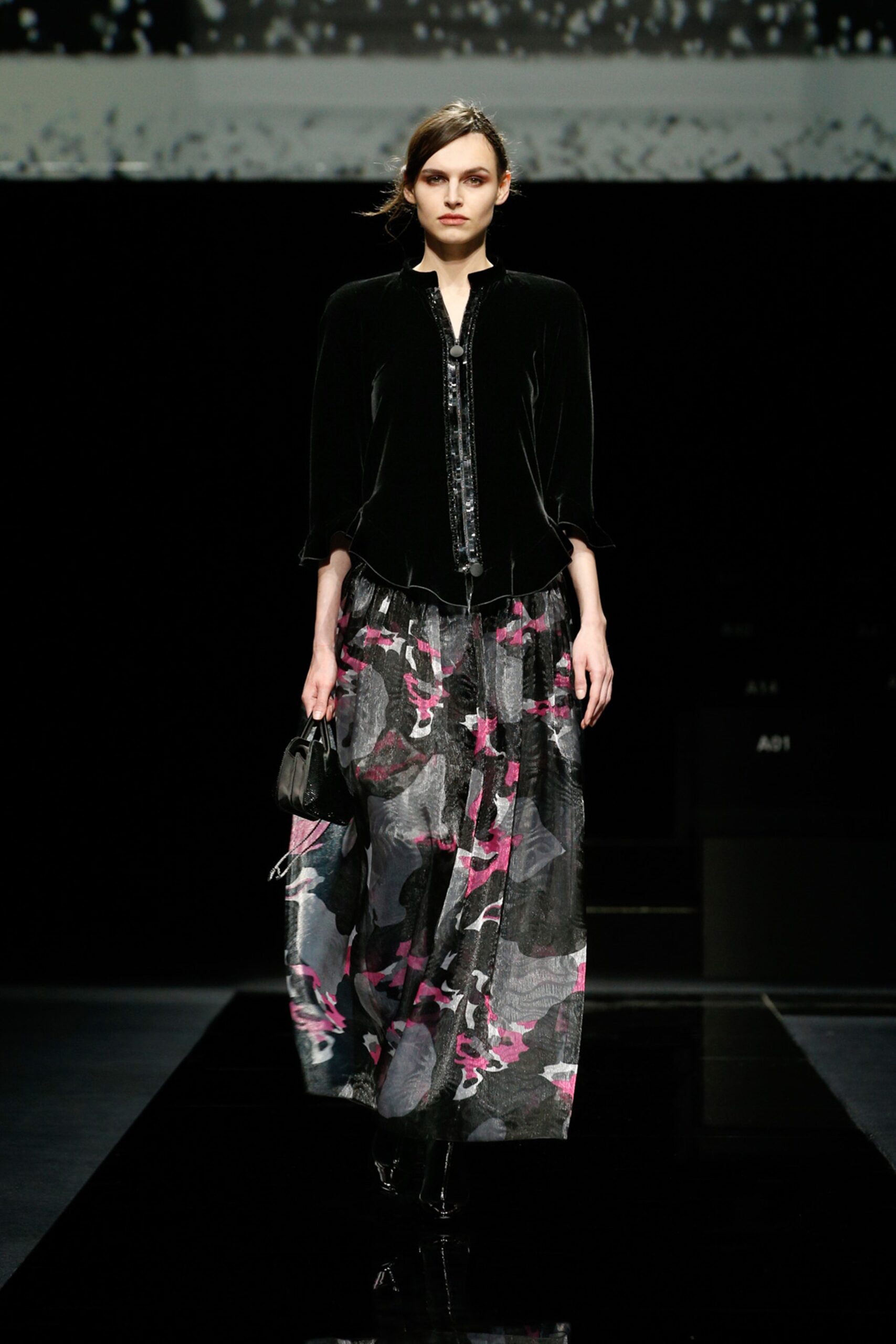 Giorgio Armani F/W 20 Look 73
