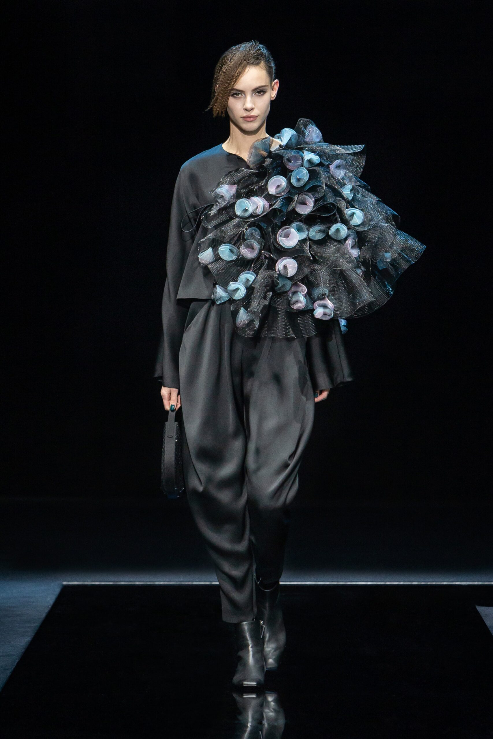 Giorgio Armani F/W 21 Look 75