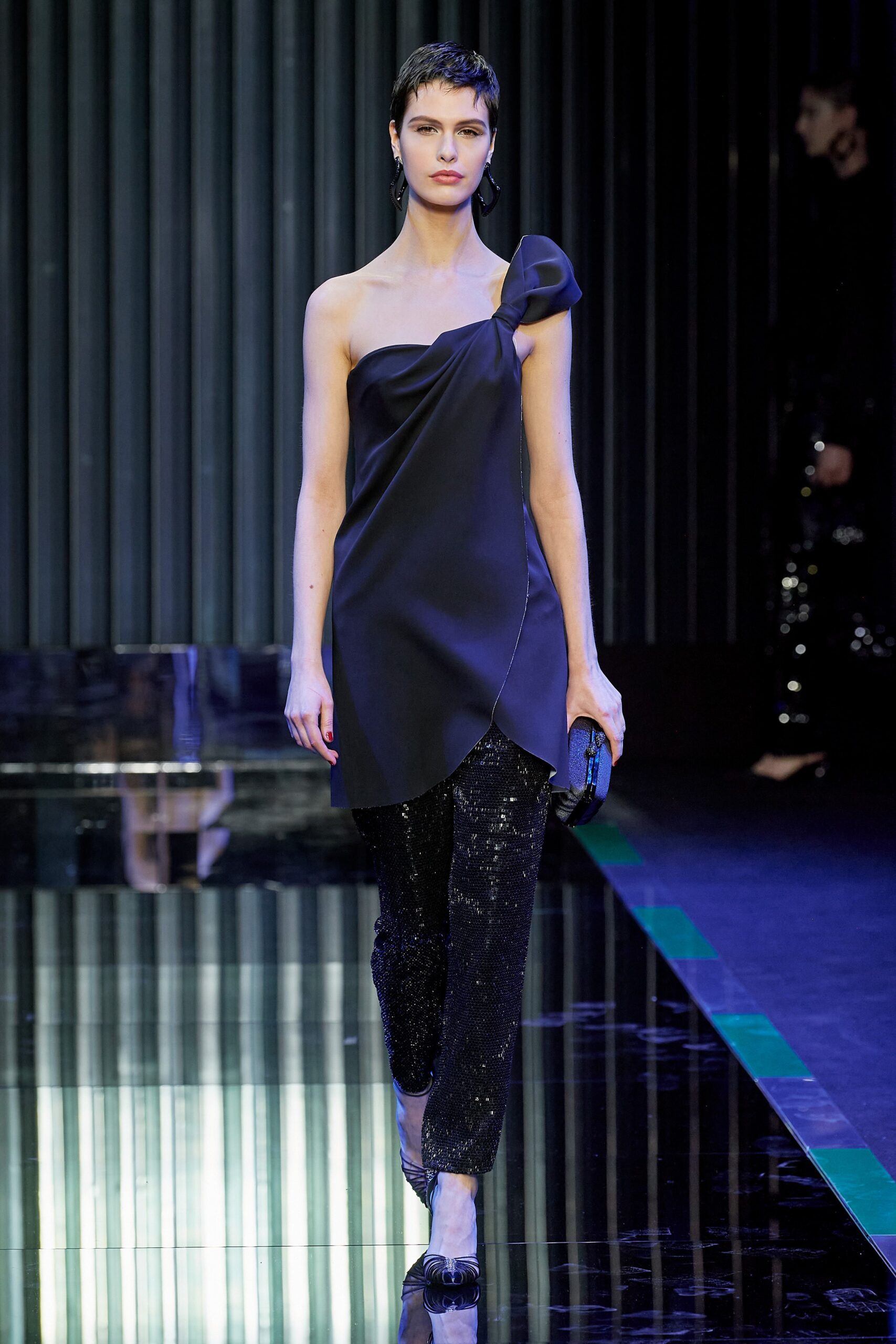 Giorgio Armani F/W 22 Look 75