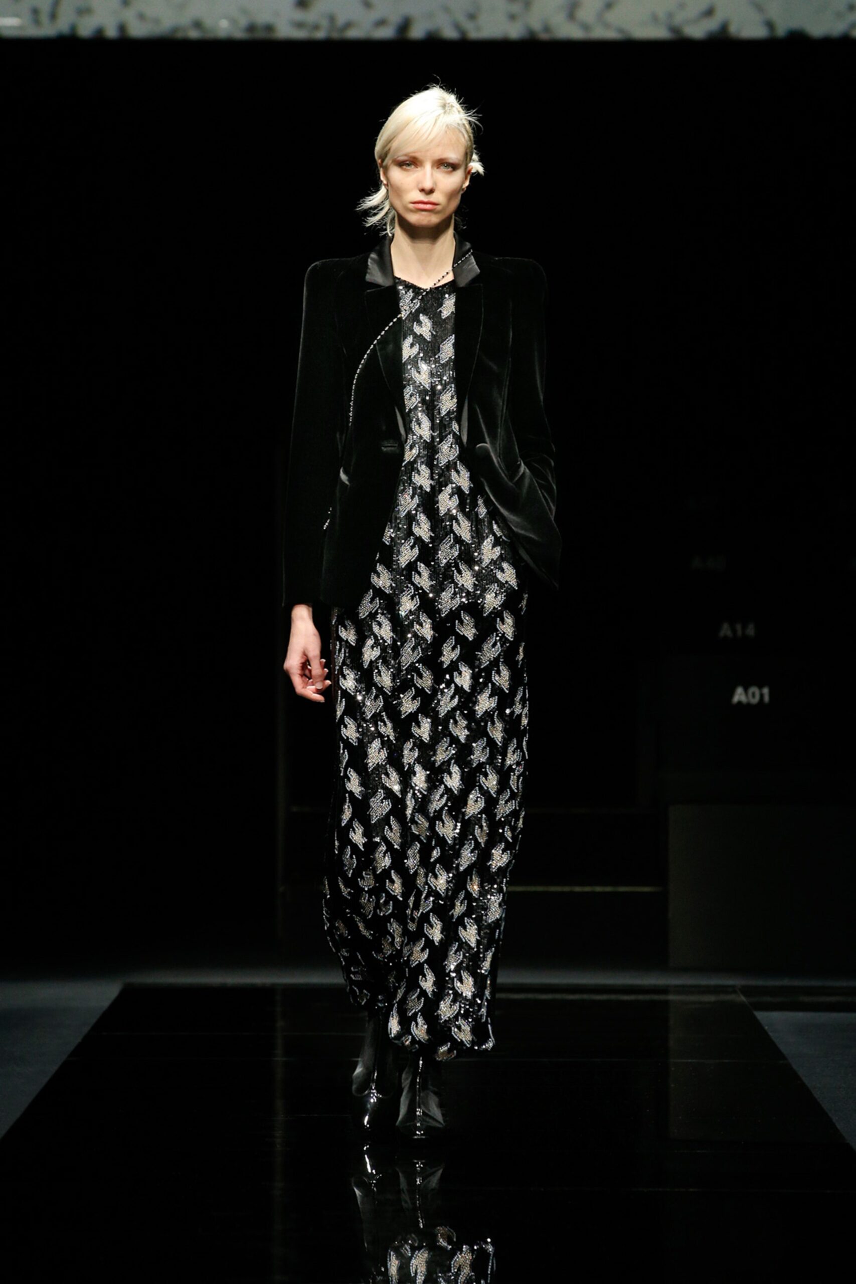 Giorgio Armani F/W 20 Look 81