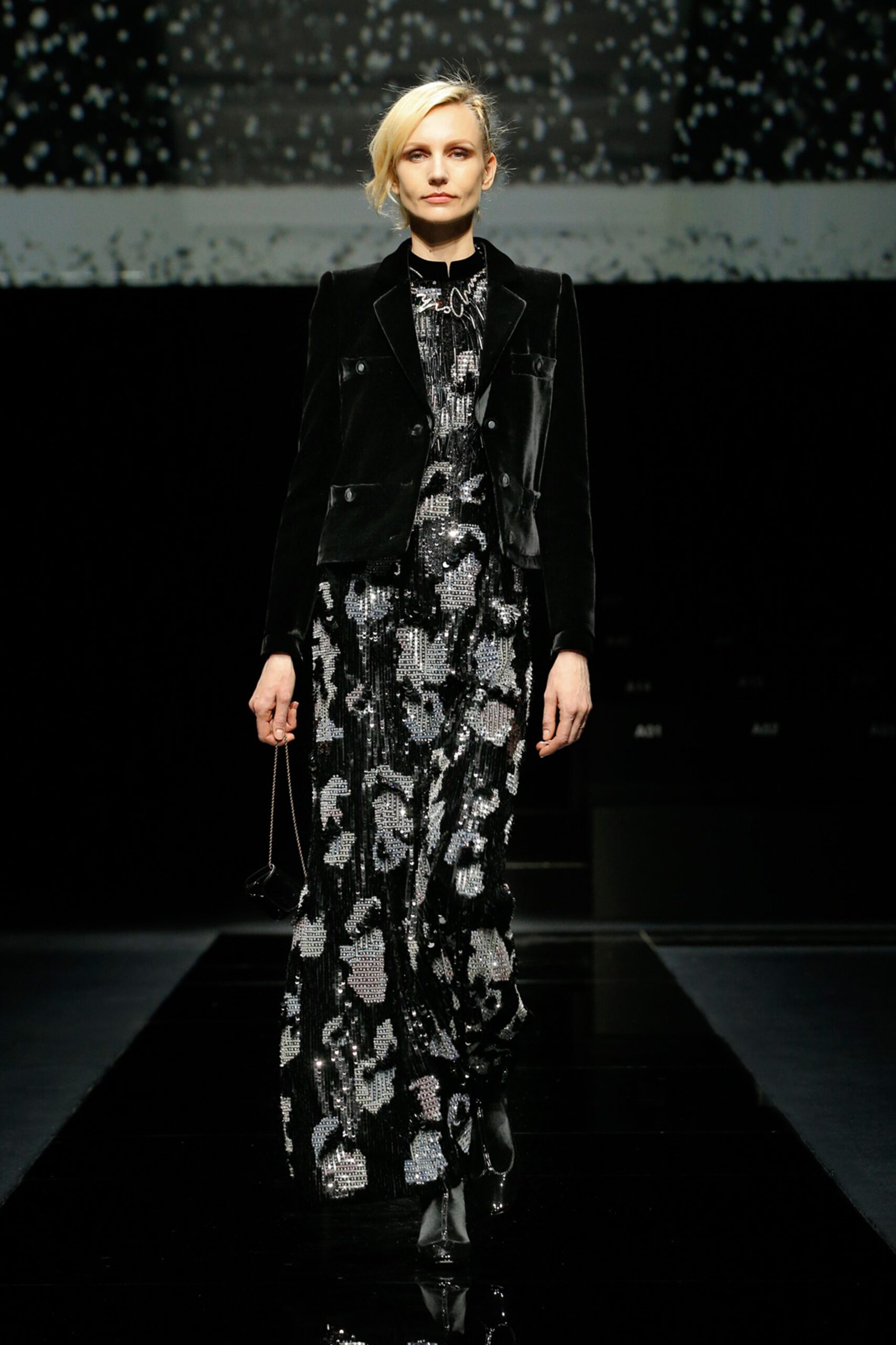 Giorgio Armani F/W 20 Look 82