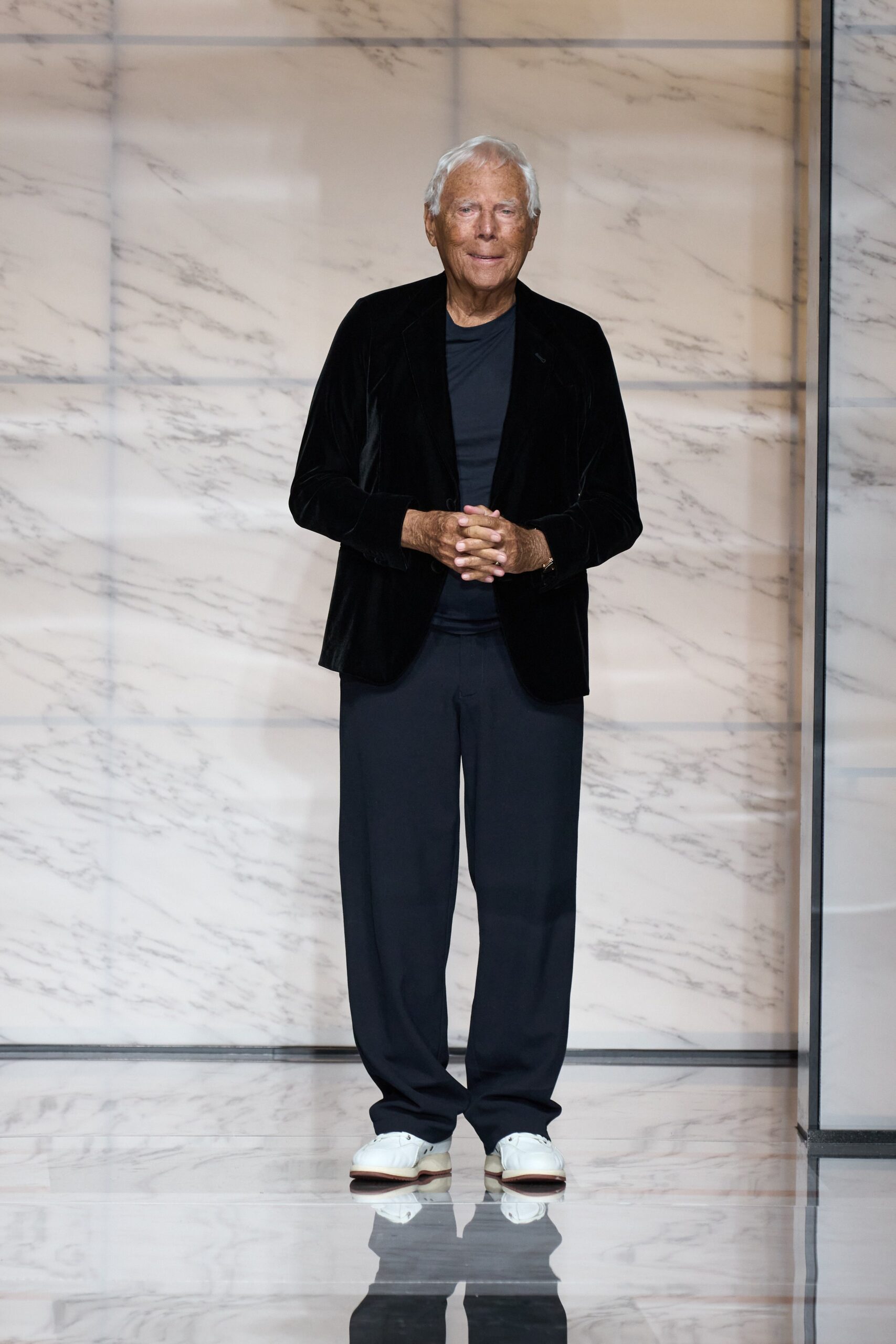 Giorgio Armani F/W 23 Menswear Look 82